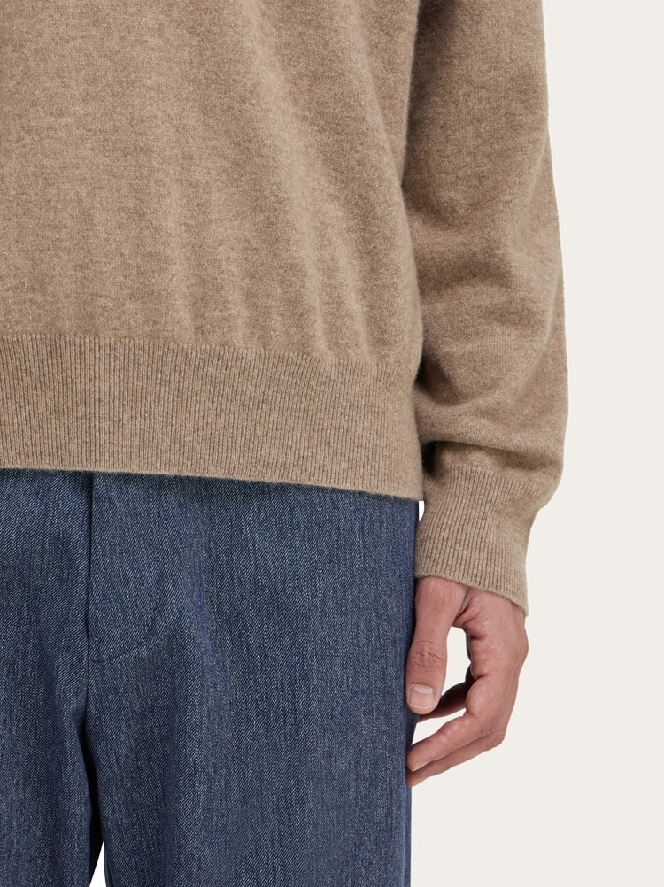 Cashmere sweater with polo collar Gallery image 6