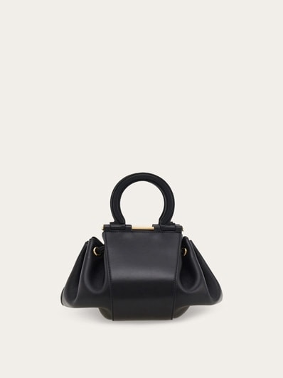 フェラガモ　アリアナ ヴァーヴ　ガンチーニ　ハンドバッグ フェラガモ アリアナ ヴァーヴ ガンチーニ ハンドバッグ 2025年最新