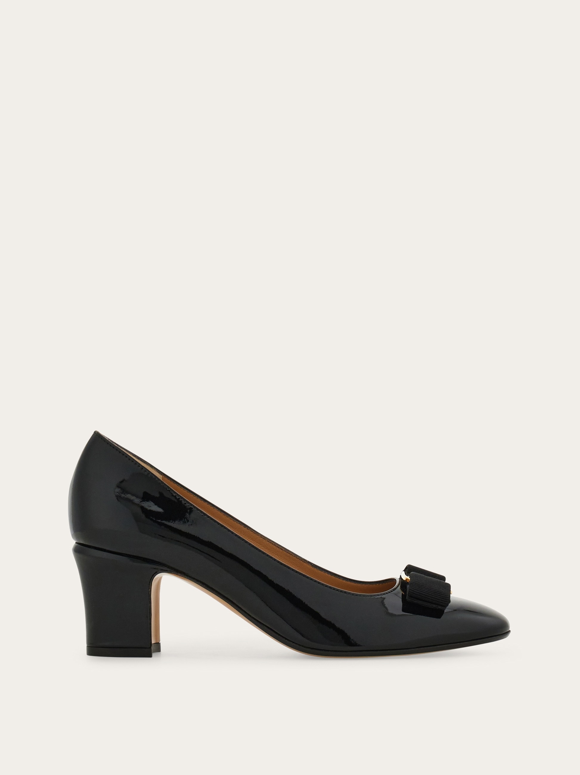 Vara bow block heel pump - Women | Ferragamo