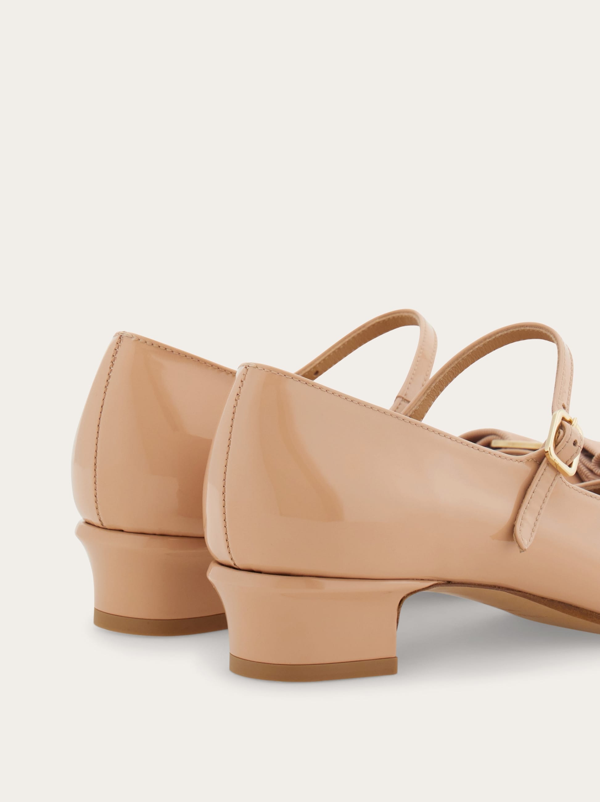 ヴァラ リボン メリージェーン - ウィメンズ | Ferragamo