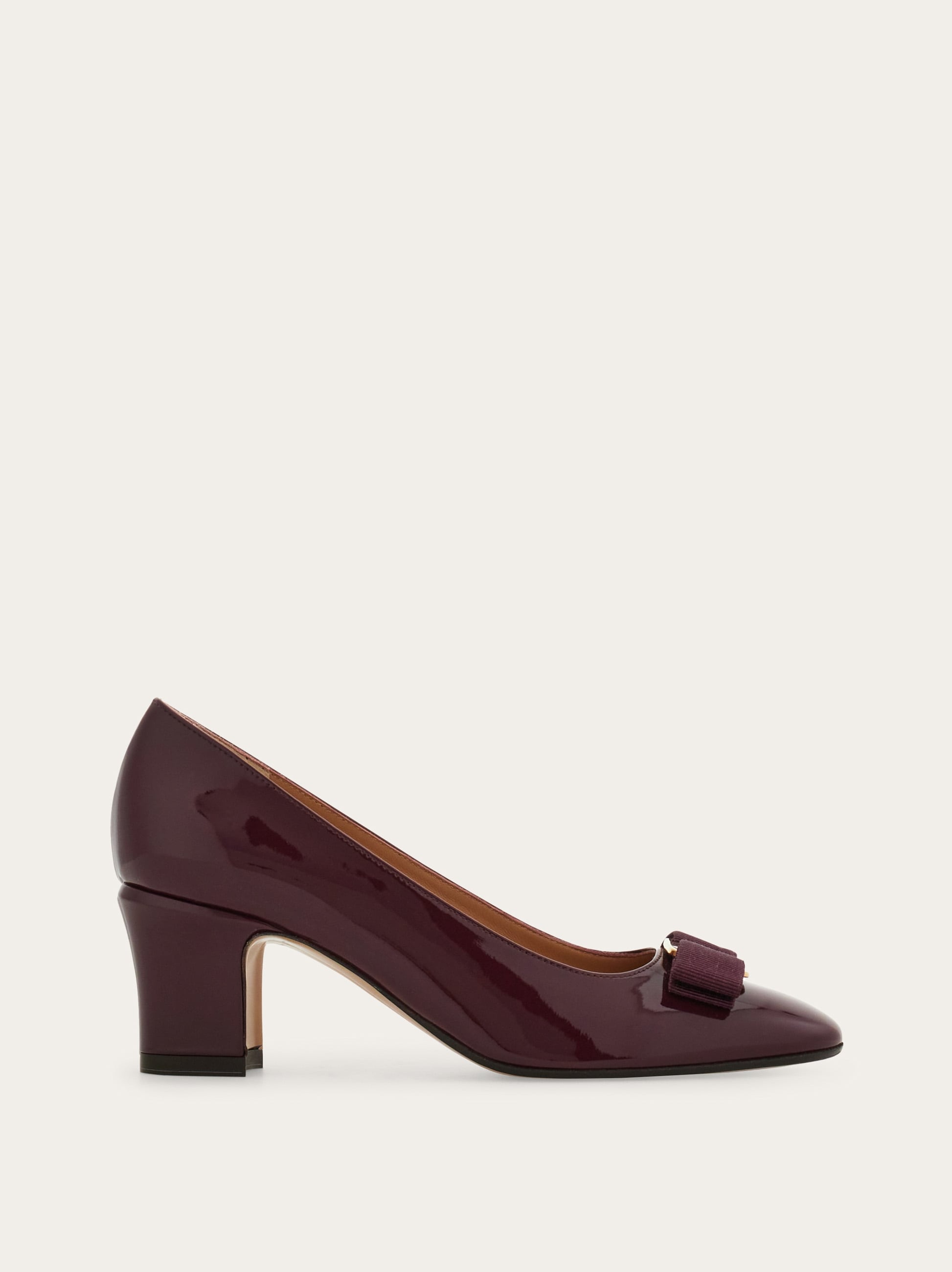 ヴァラ・リボン パンプス - ウィメンズ | Ferragamo