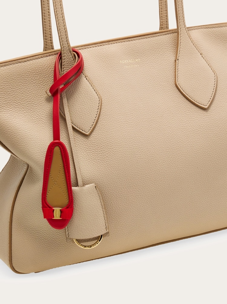 Charm Varina Gallery image 1