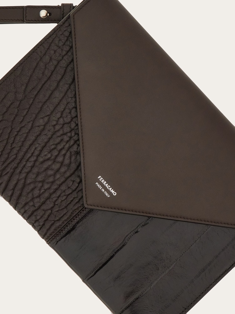 Document holder Gallery image 5