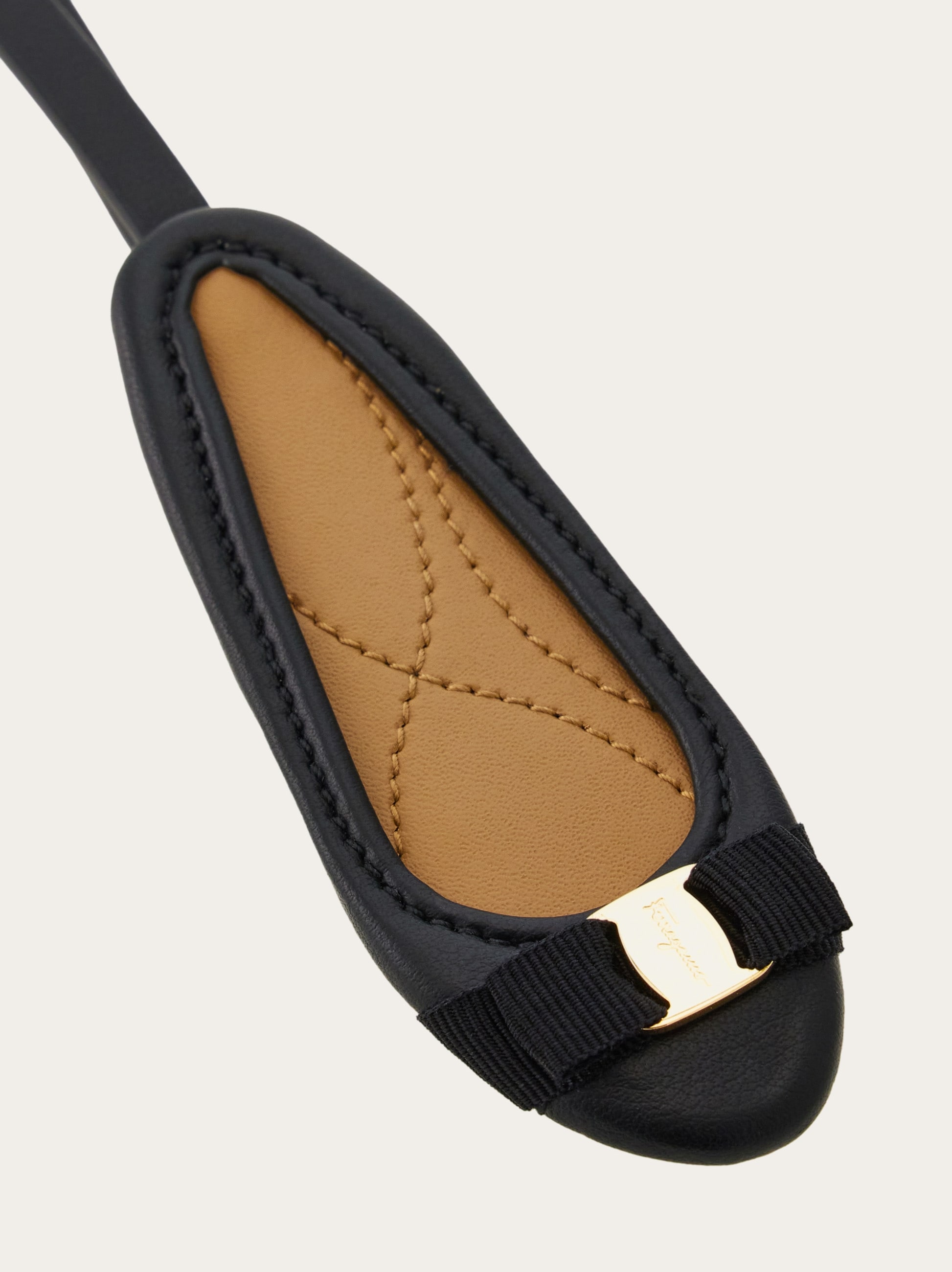 Varina charm - Women | Ferragamo