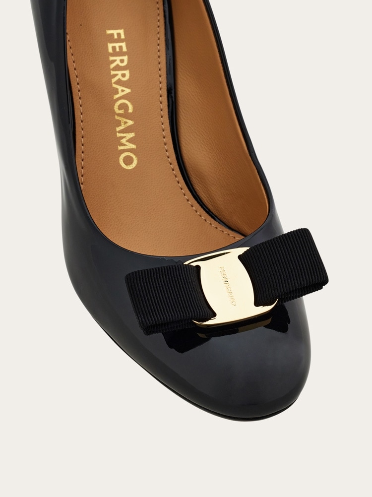 Vara bow pump shoe Gallery image 5