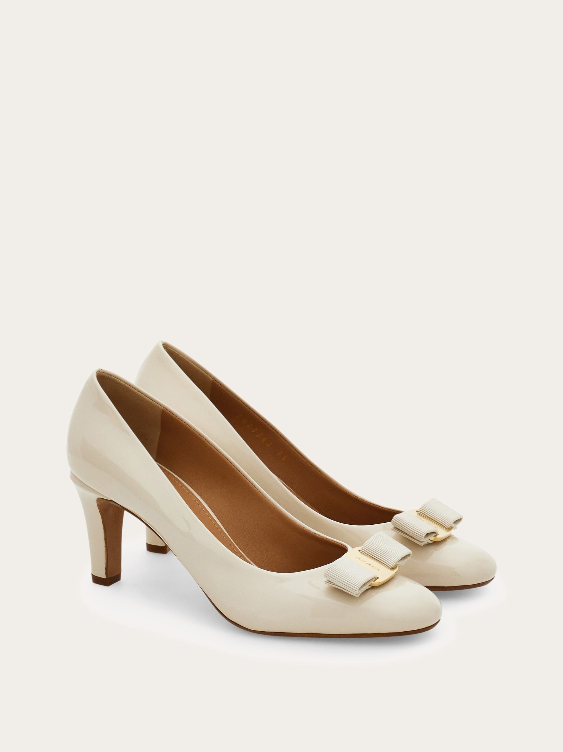 フェラガモ　ヴァラリボンパンプス 楽天市場】フェラガモ Ferragamo パンプス ヴァラ リボン