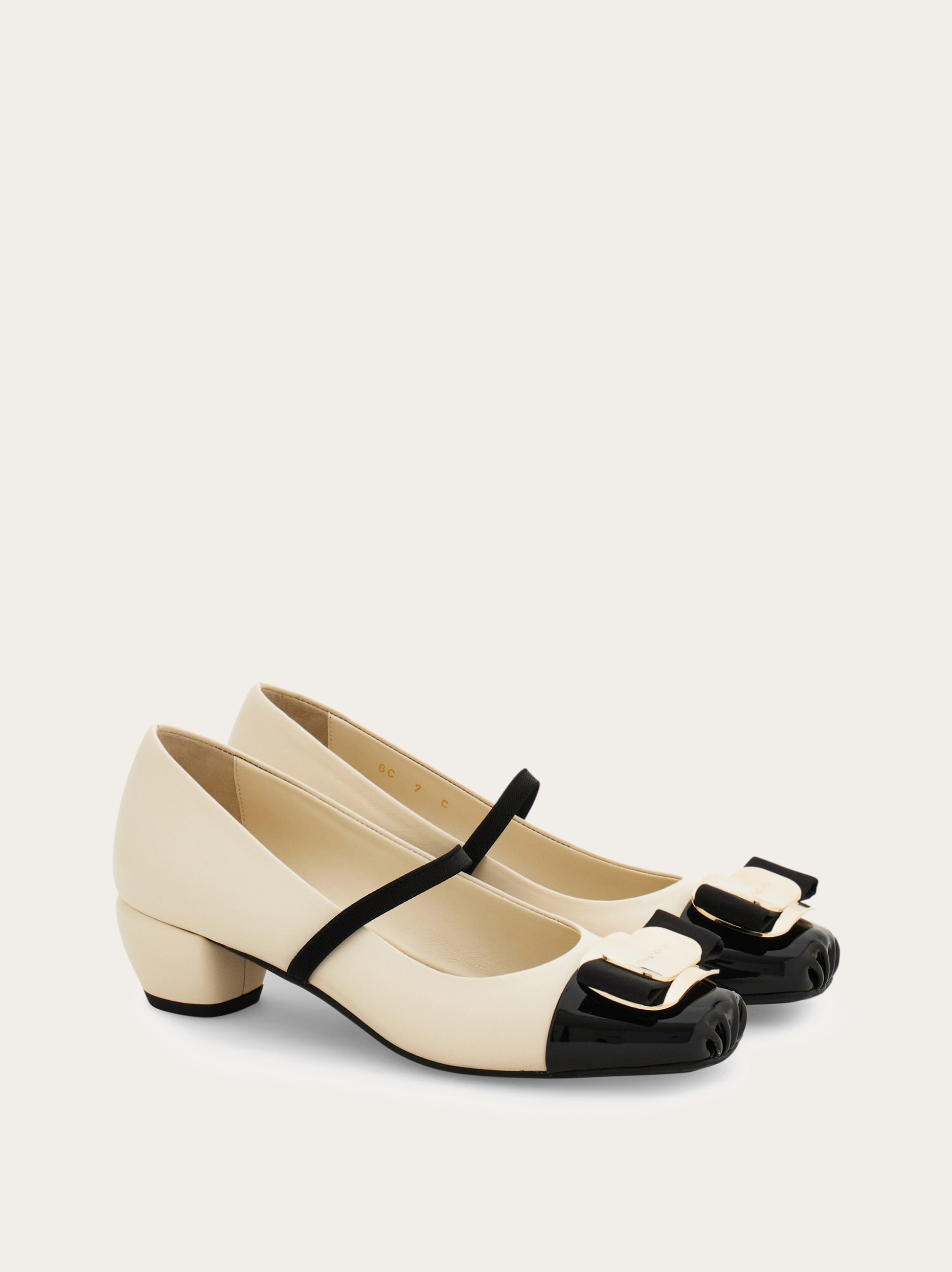 ストラップパンプス - ウィメンズ | Ferragamo
