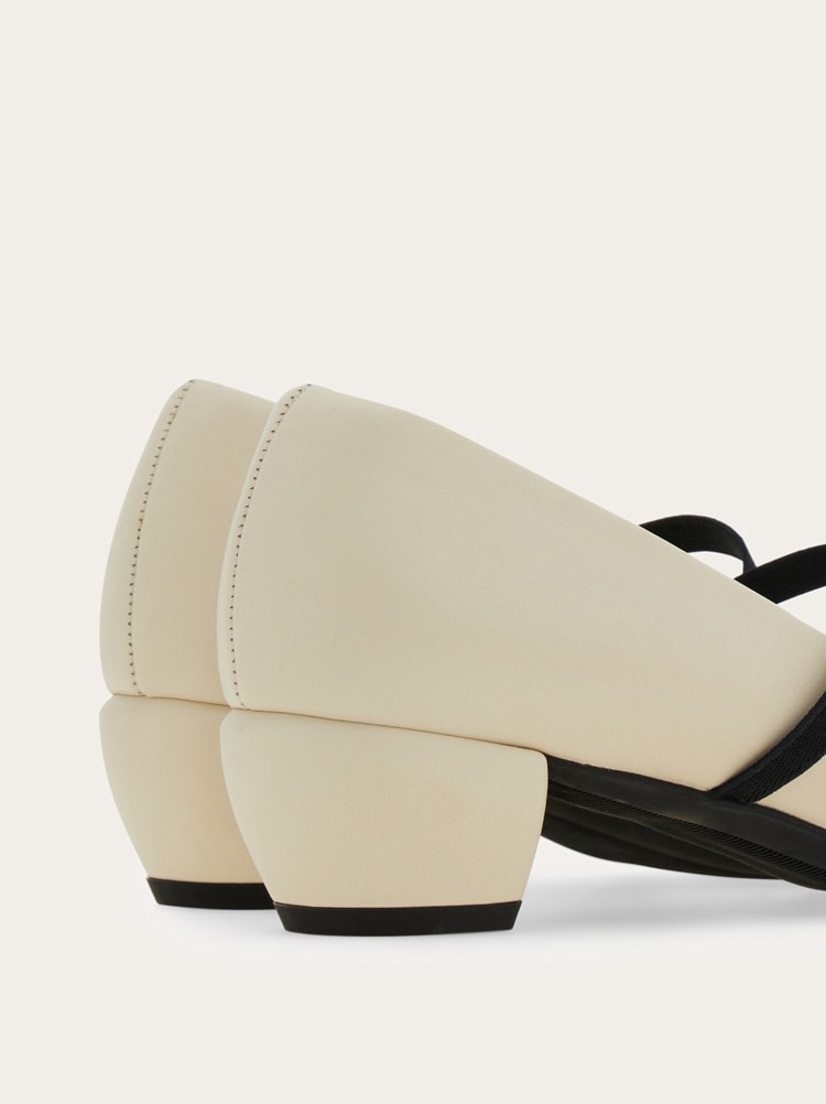 ストラップパンプス Gallery image 5