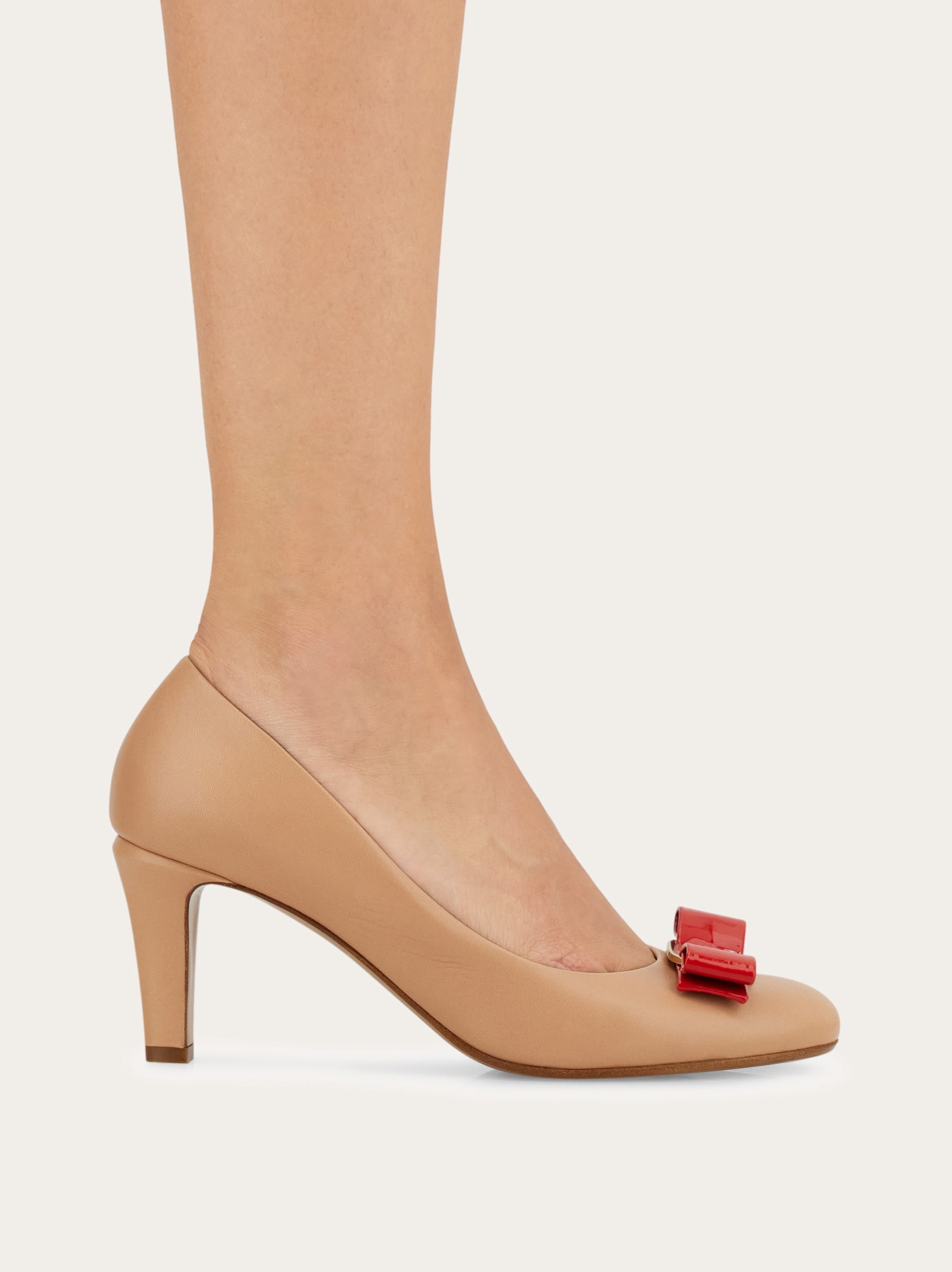 Vara bow pump - Women | Ferragamo