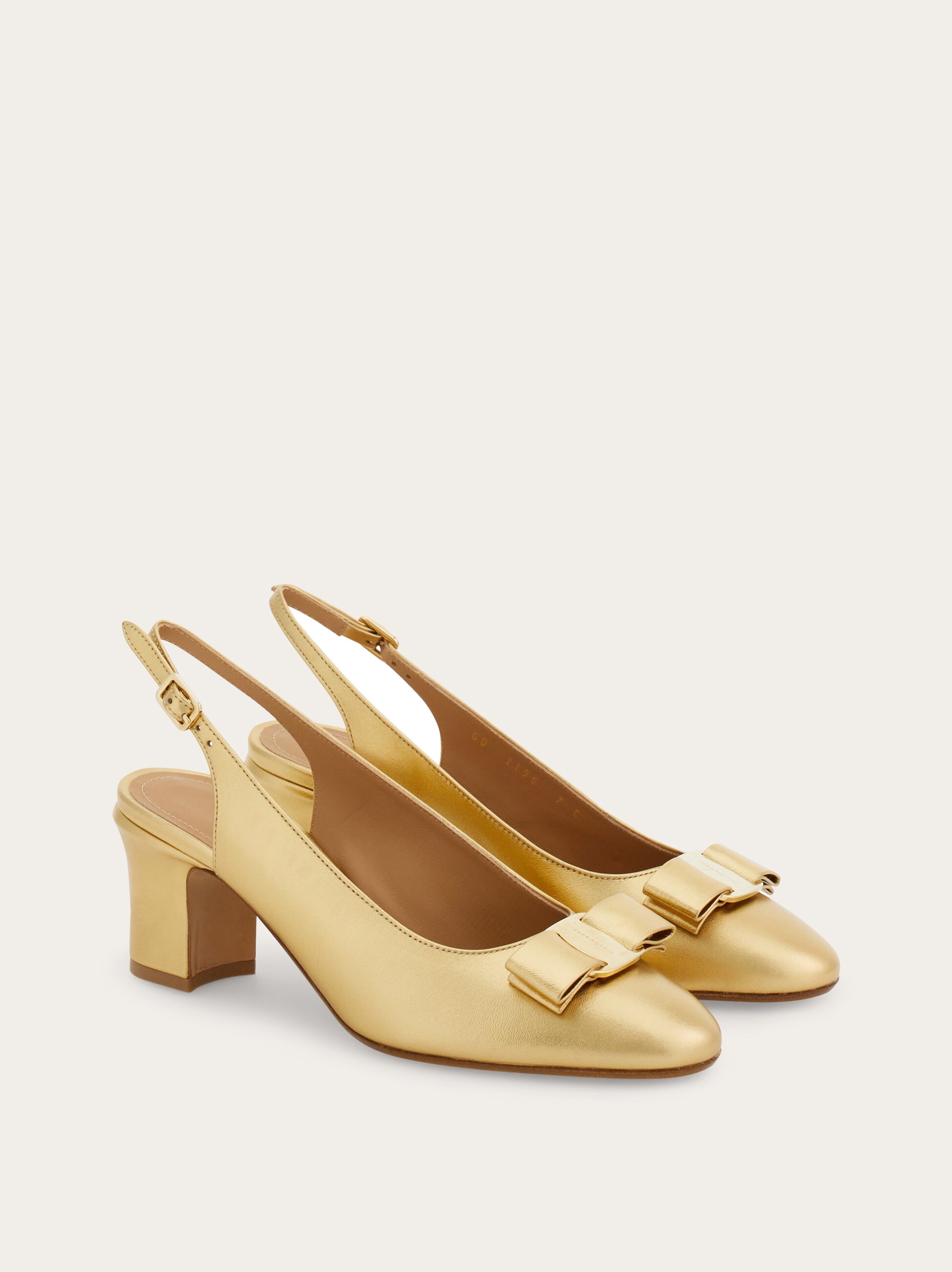 ヴァラ リボン スリングバック - ウィメンズ | Ferragamo