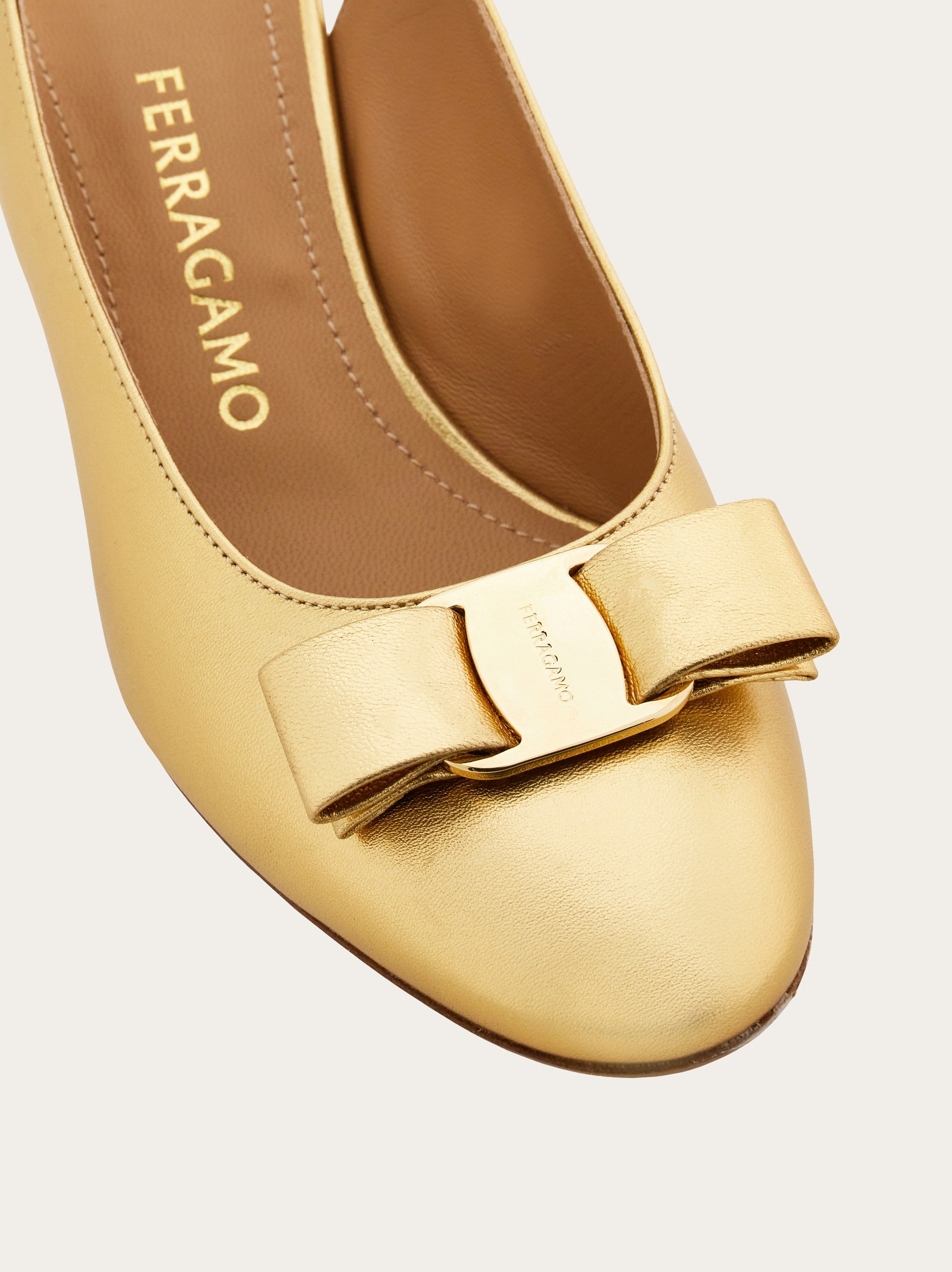 ヴァラ リボン スリングバック - ウィメンズ | Ferragamo