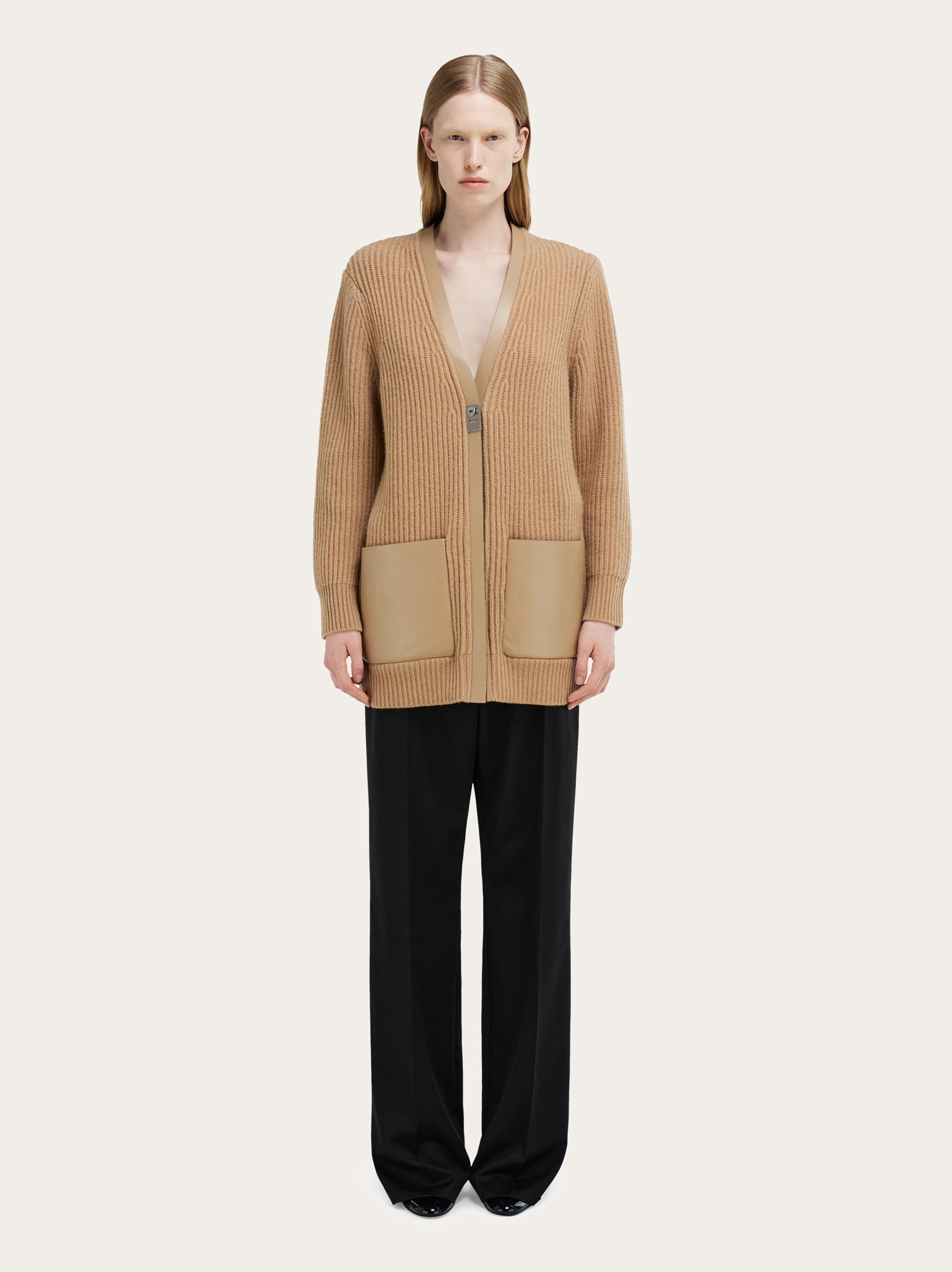 フェラガモ　カーディガン Salvatore Ferragamo - Salvatore Ferragamo カーディガンの通販 by