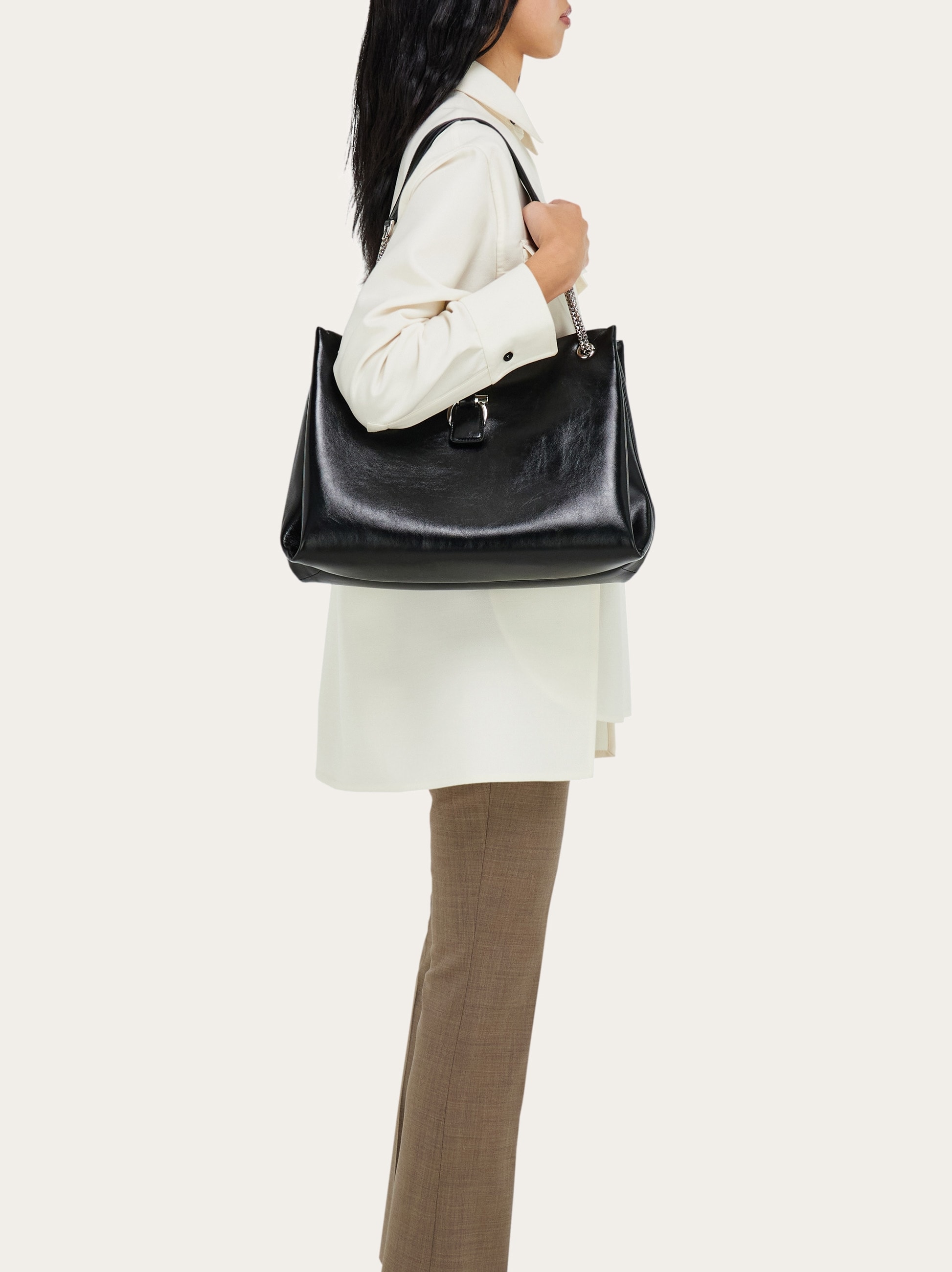Ferragamo Mia tote bag (L) - Women | Ferragamo
