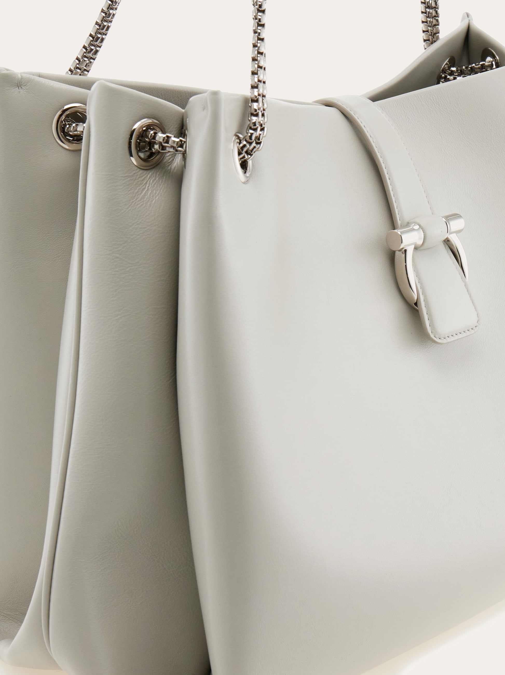 Ferragamo Mia tote bag (L) - Women | Ferragamo