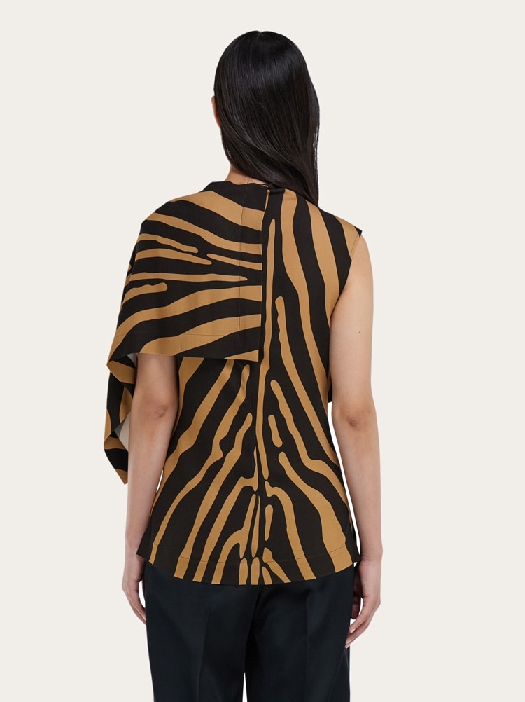 Sleeveless animal print top Gallery image 4