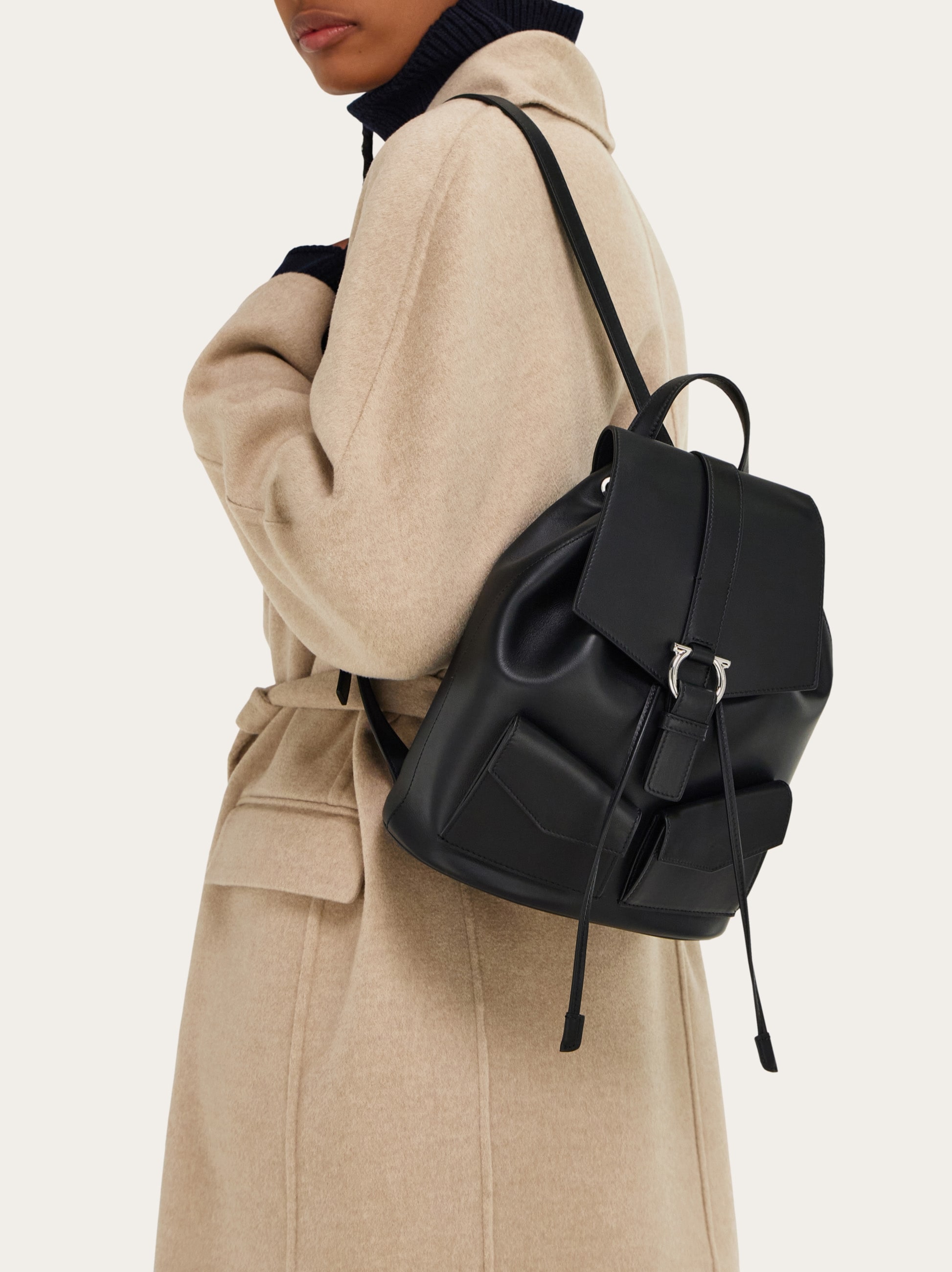 Backpack (M) - Women | Ferragamo