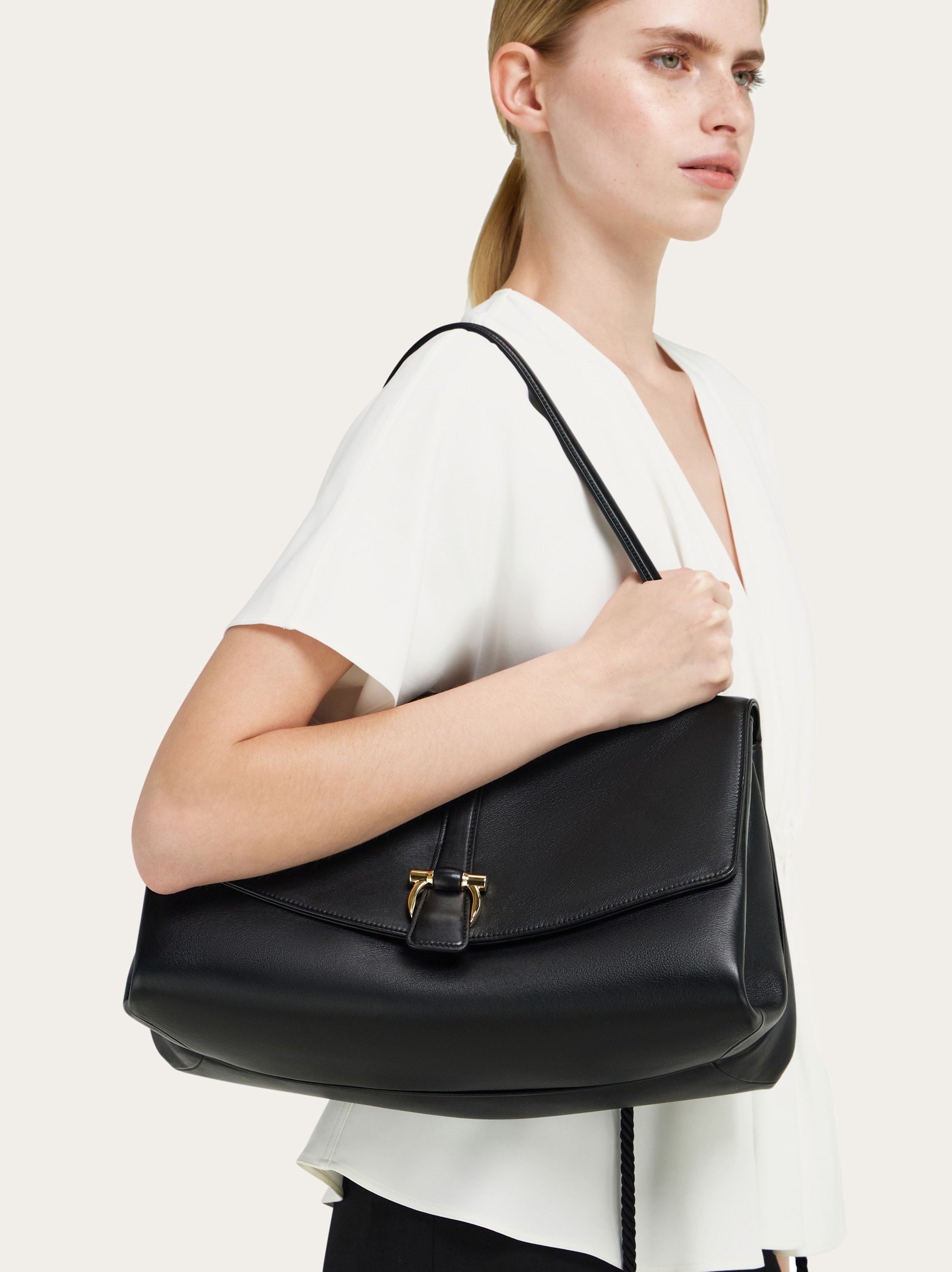 Ferragamo Mia shoulder bag (L) - Women | Ferragamo