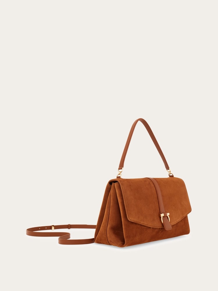 Front flap shoulder bag (L) Gallery image 7