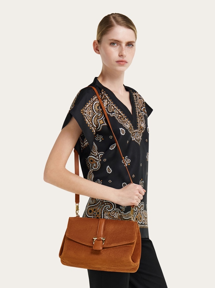 Ferragamo Mia shoulder bag (S) Gallery image 9