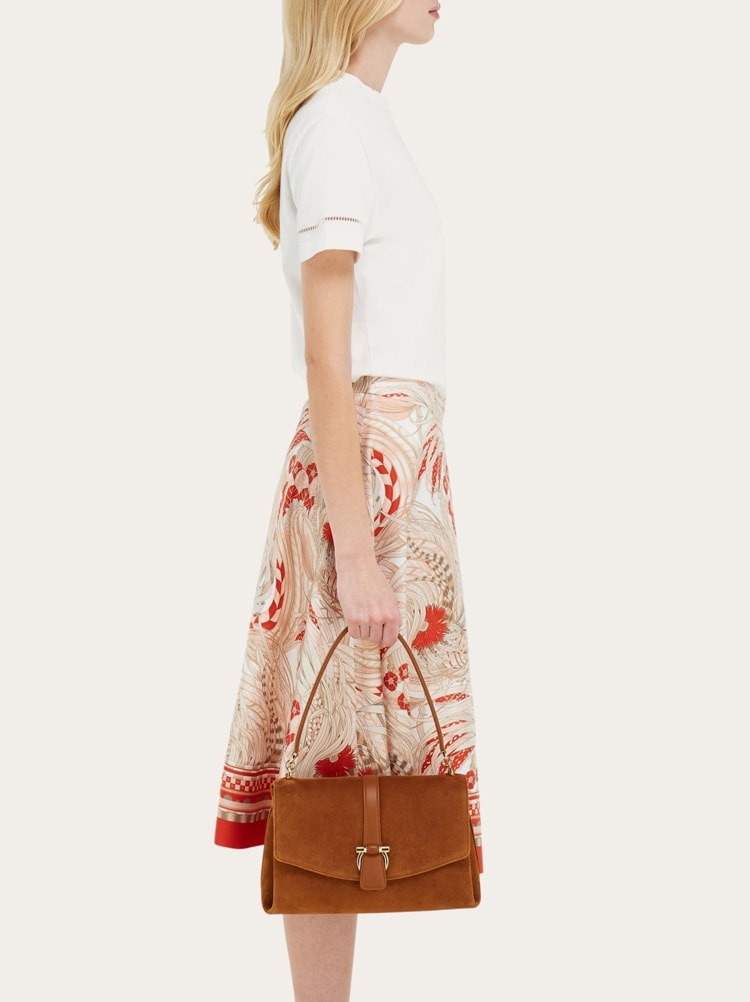 Borsa a spalla con patta frontale (S) Gallery image 2