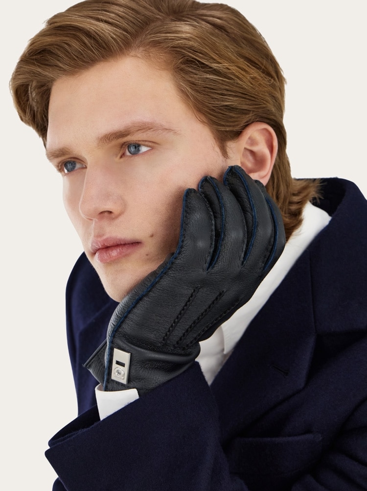 Gloves in leather Gallery image 4