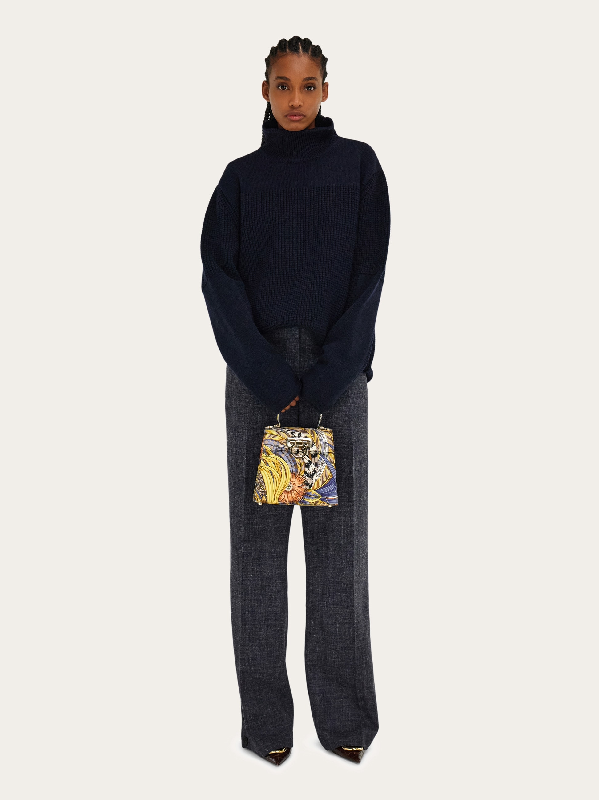 Iconic Top Handle (S) - Women | Ferragamo