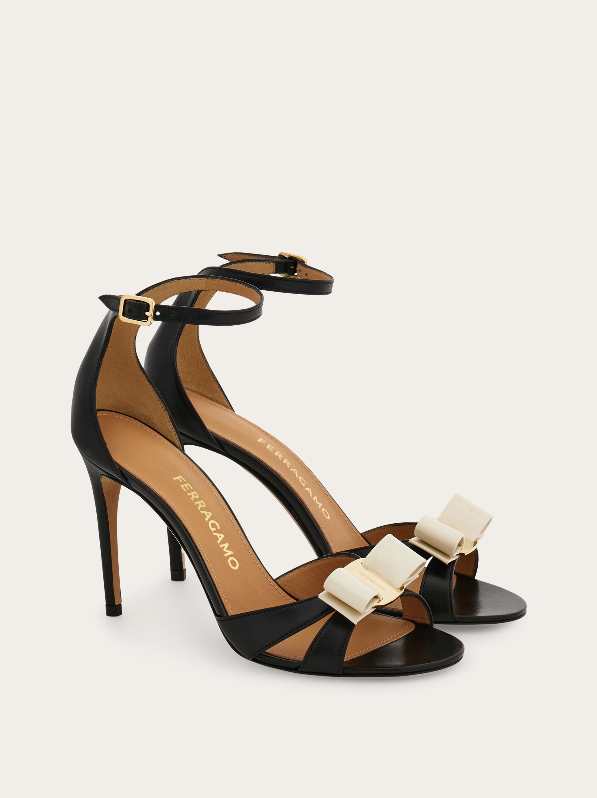 miromoro ！Salvatore Ferragamo ❤️ Kits.ca -- Salvatore Ferragamo SF2974