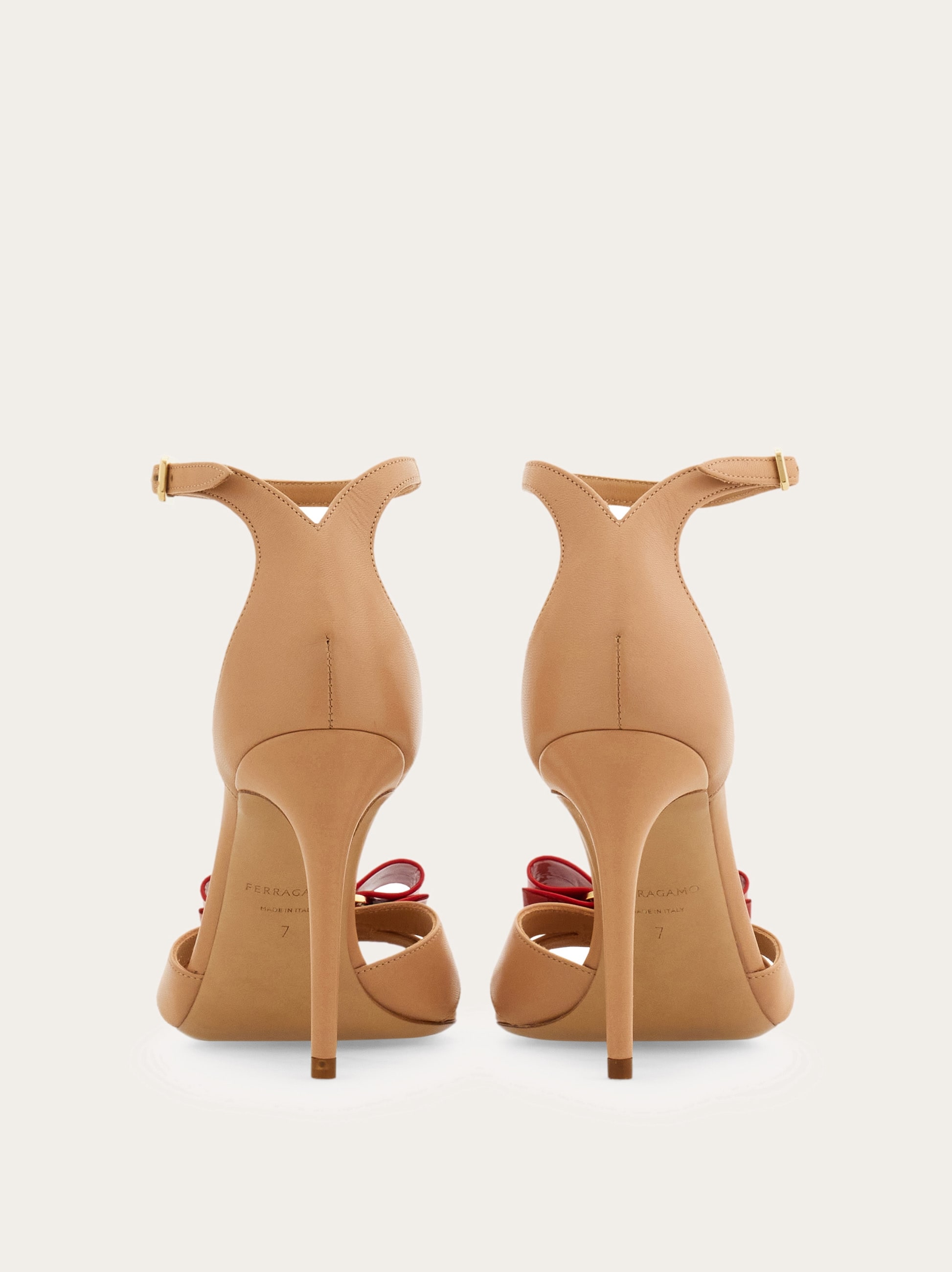 靴 Satin&Leather Sandal Salvatore Ferragamo Flat slide with Gancini ornament - Women | Ferragamo