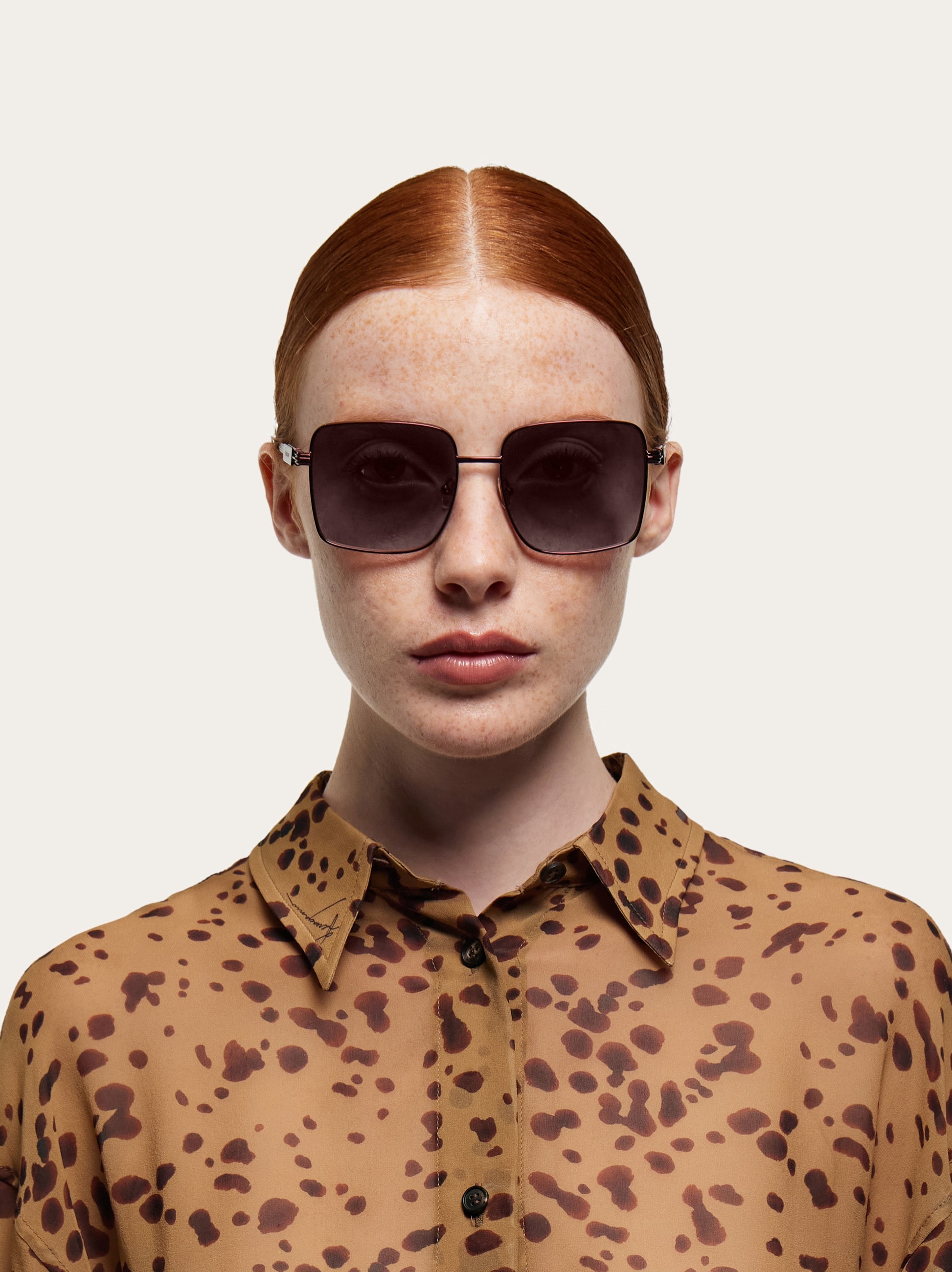 Square frame sunglasses - Women | Ferragamo