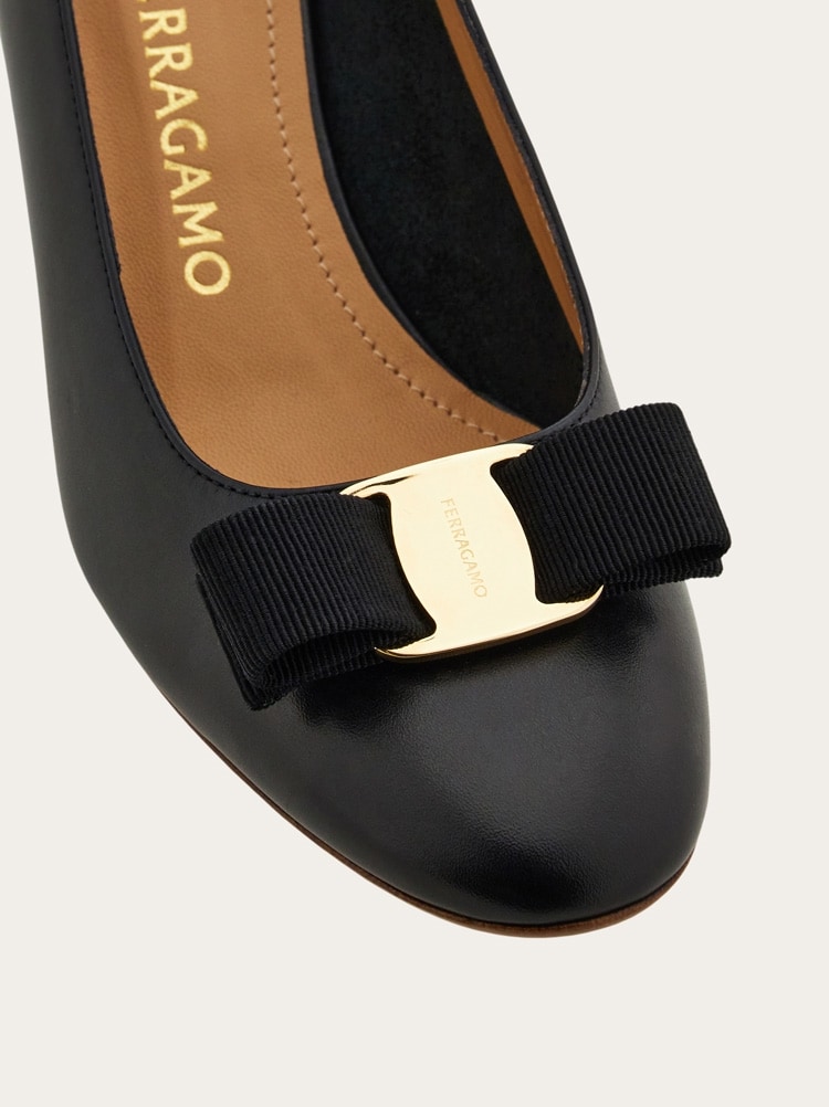 Vara bow block heel pump Gallery image 5