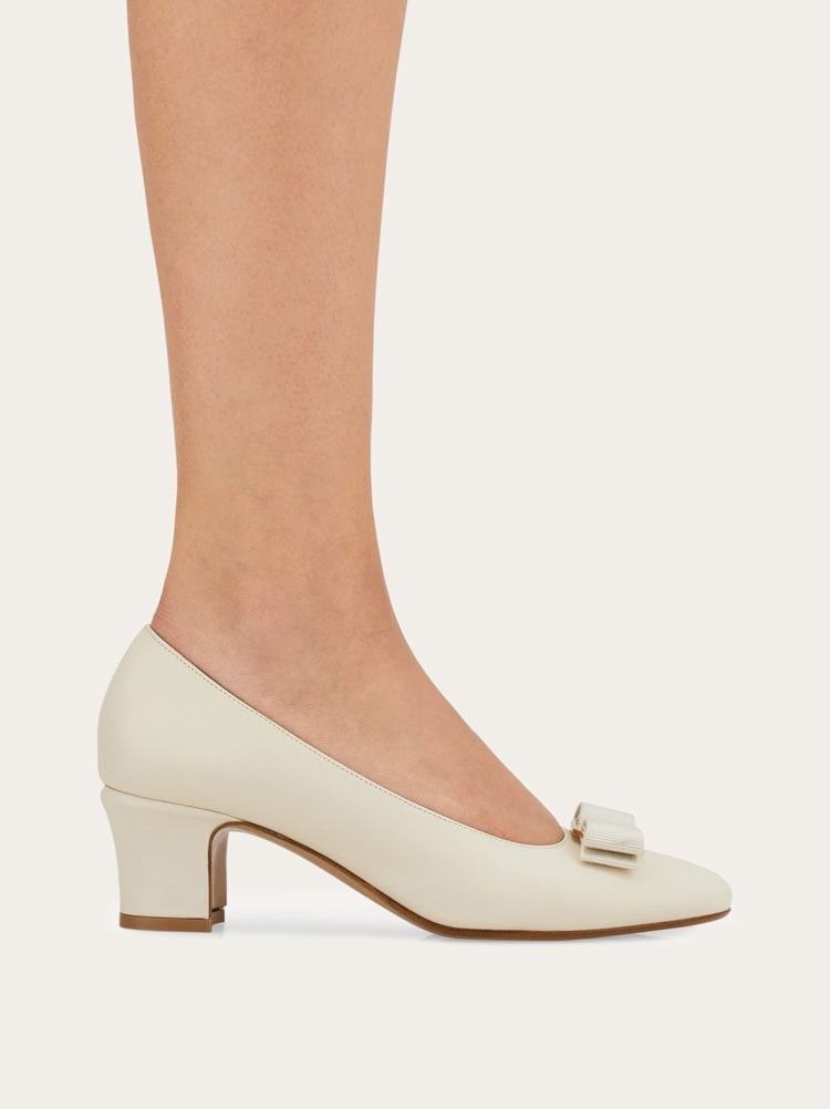 Vara bow block heel pump Gallery image 4