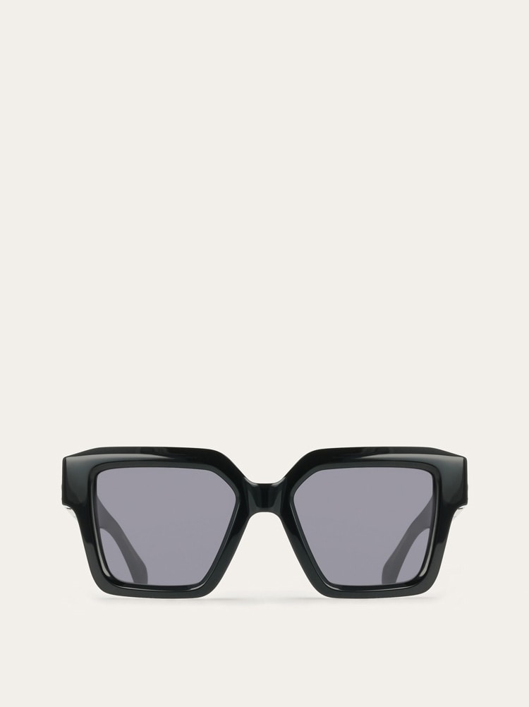 Sunglasses Gallery image 1