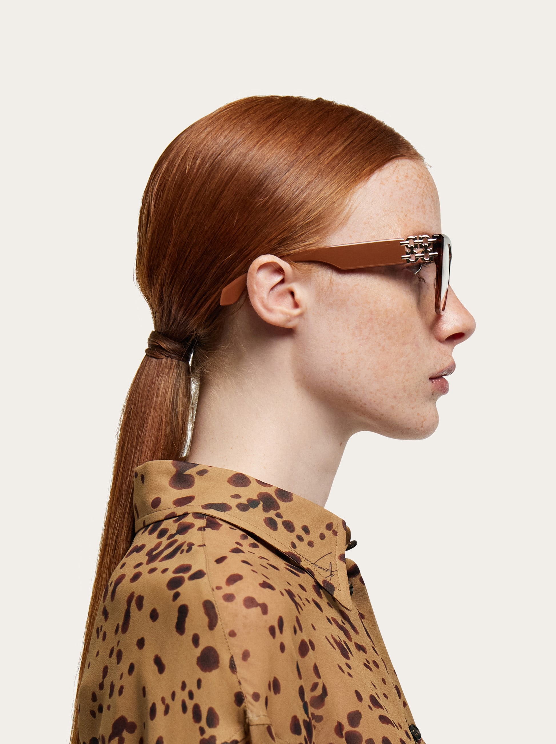 Ferragamo Oversized Glasses with Bow Details Optical glasses - Men | Ferragamo main image 4