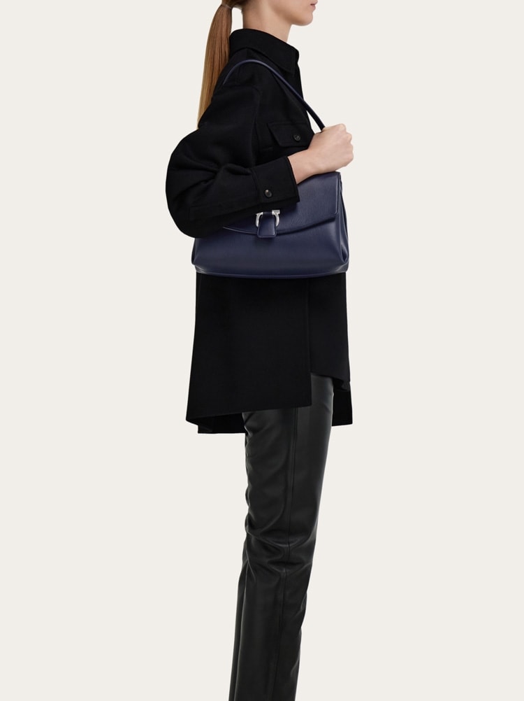 Bolso de hombro con solapa (S) Gallery image 2