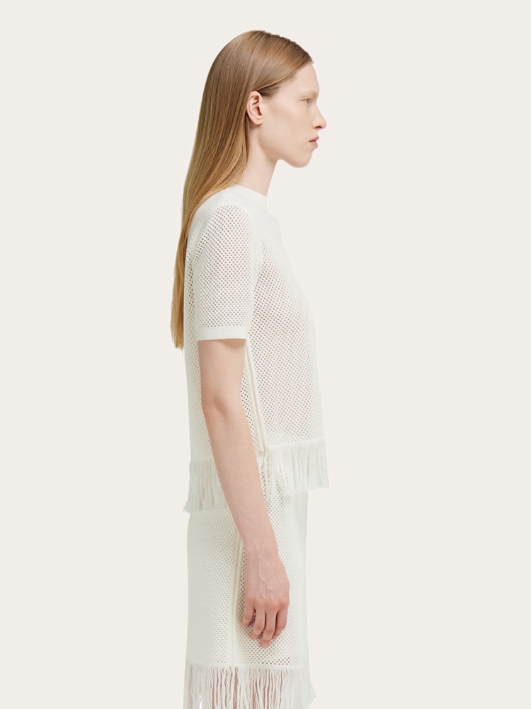 Top de punto con flecos Gallery image 3