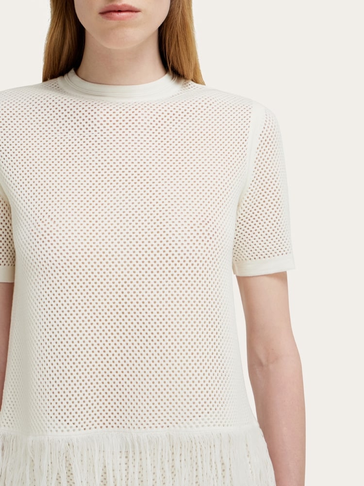 Top de punto con flecos Gallery image 5