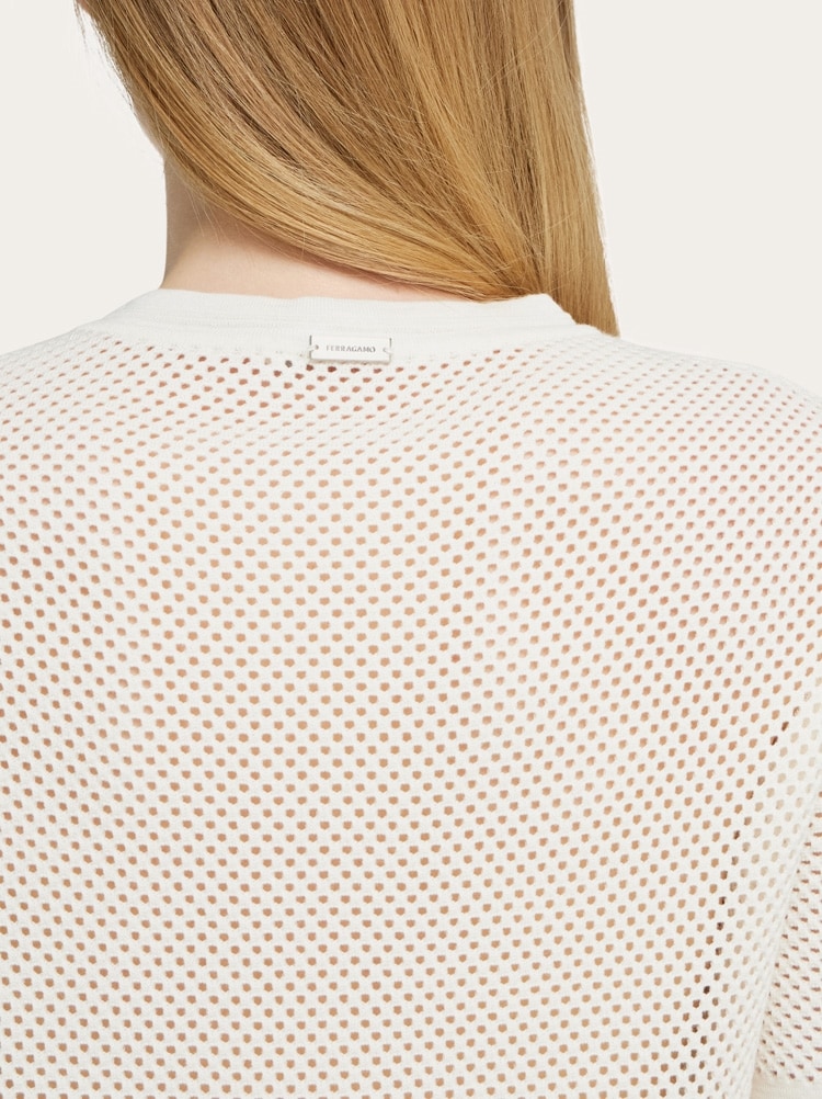 Top de punto con flecos Gallery image 7