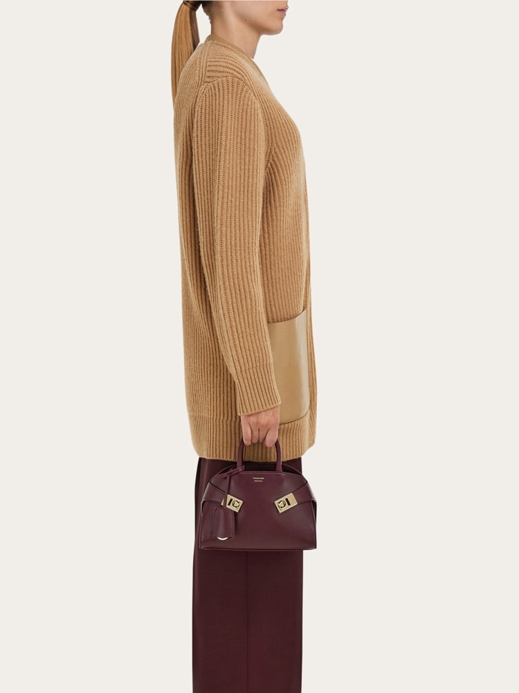 Hug handbag (XS) Gallery image 2