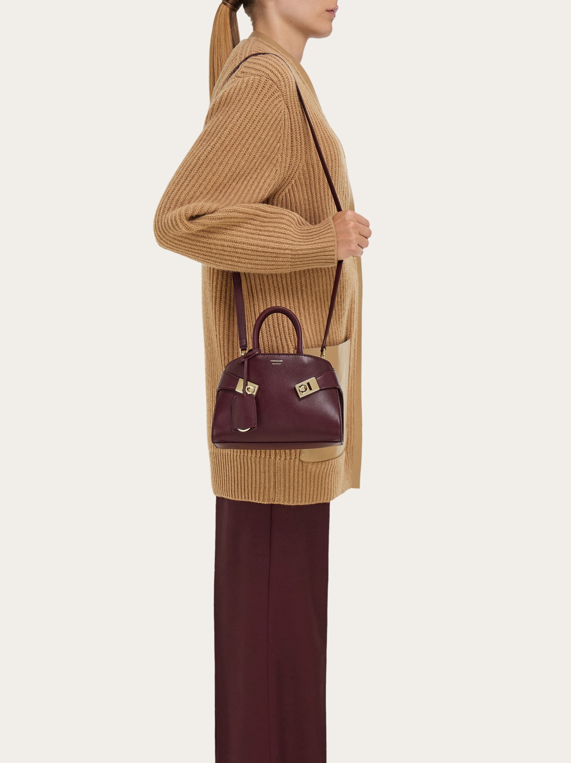 Hug handbag (XS) - Women | Ferragamo