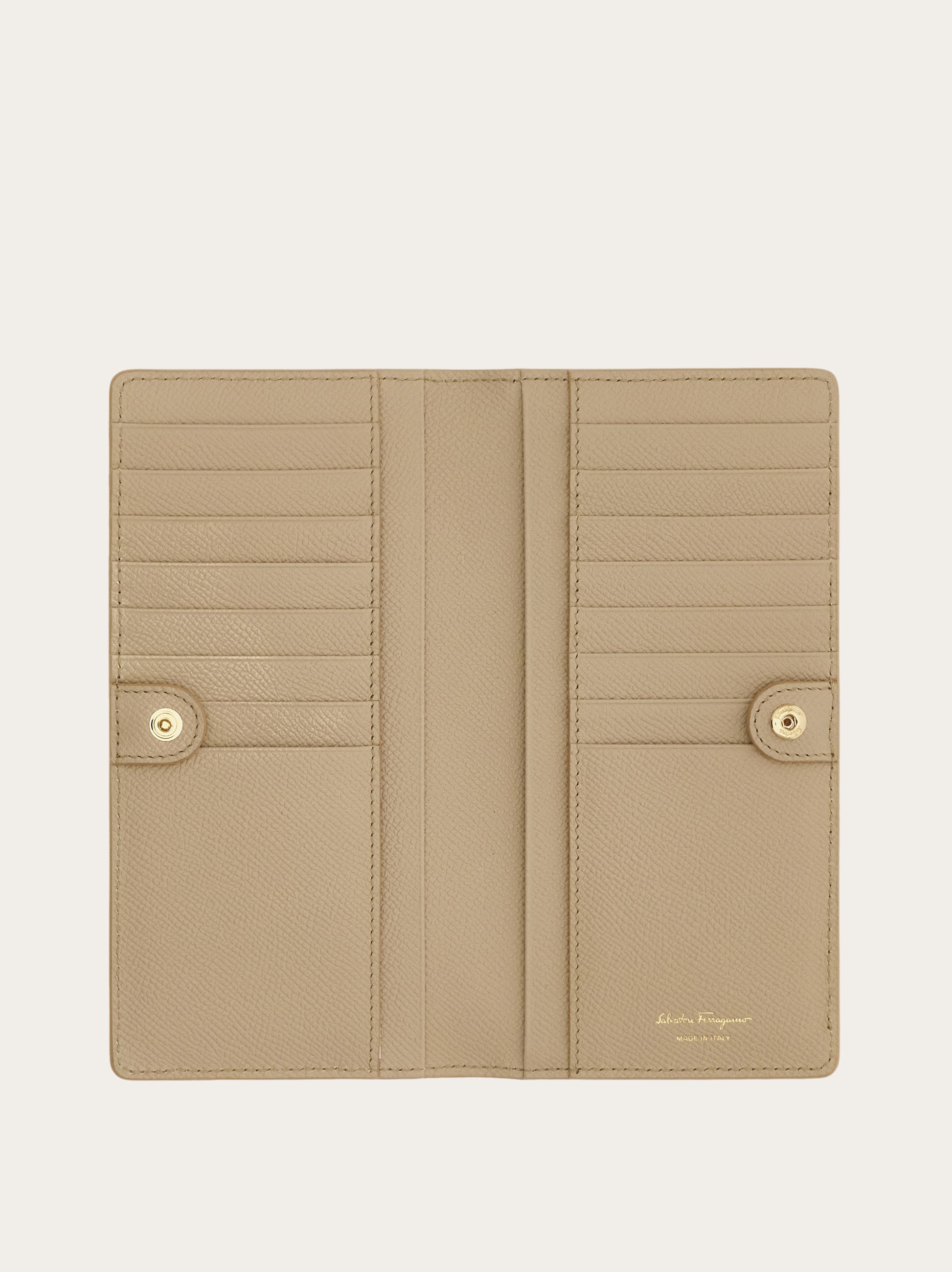 日本限定商品】ヴァラ リボン ウォレット - ウィメンズ | Ferragamo 日本限定商品】ヴァラ リボン ウォレット - ウィメンズ | Ferragamo