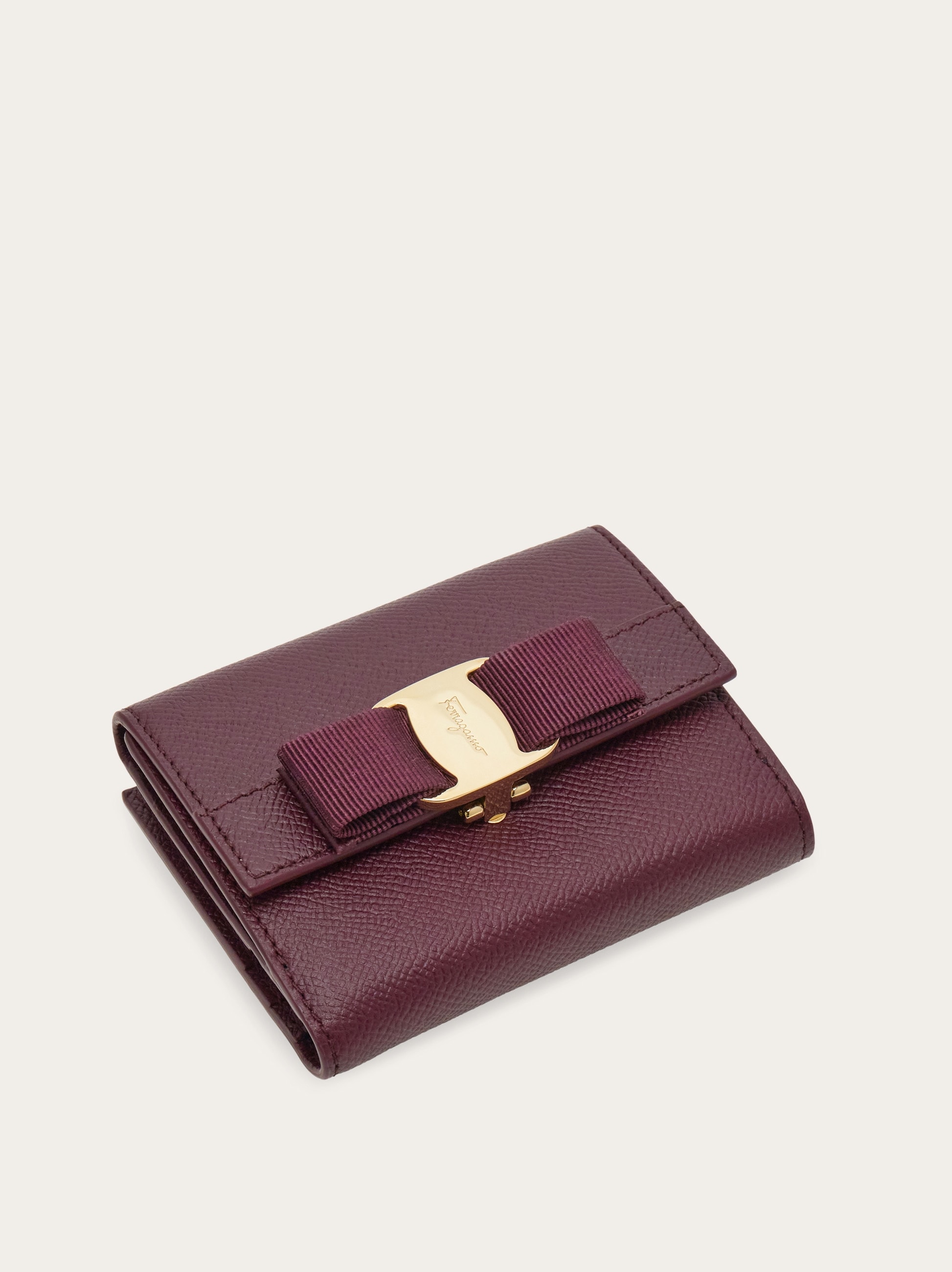 ♦️あっぺ♦️折り財布 ヴァラリボン クロコ ヴァラ リボン 二つ折り財布 - ウィメンズ | Ferragamo