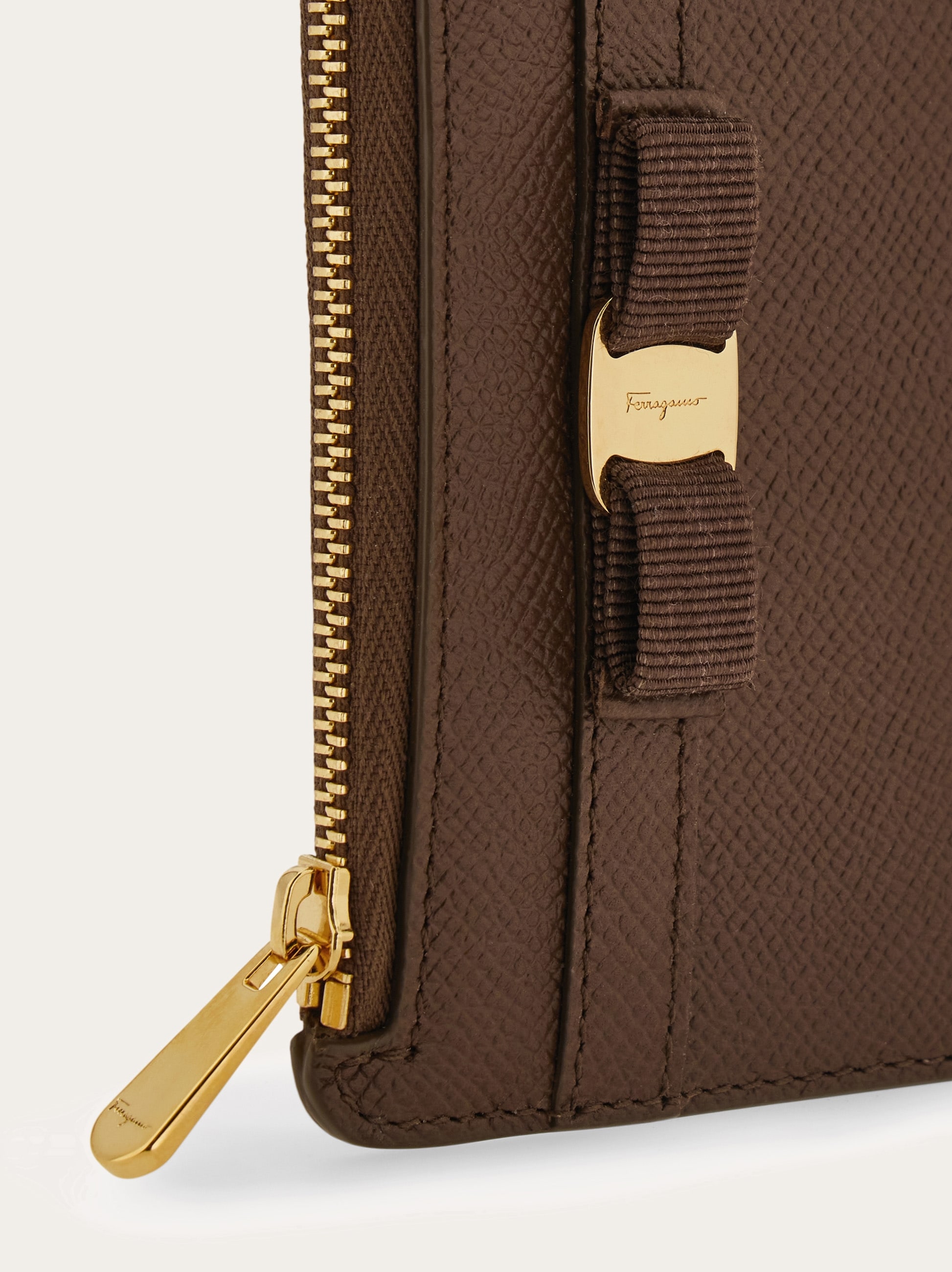 日本限定商品】ヴァラ リボン カードケース - ウィメンズ | Ferragamo