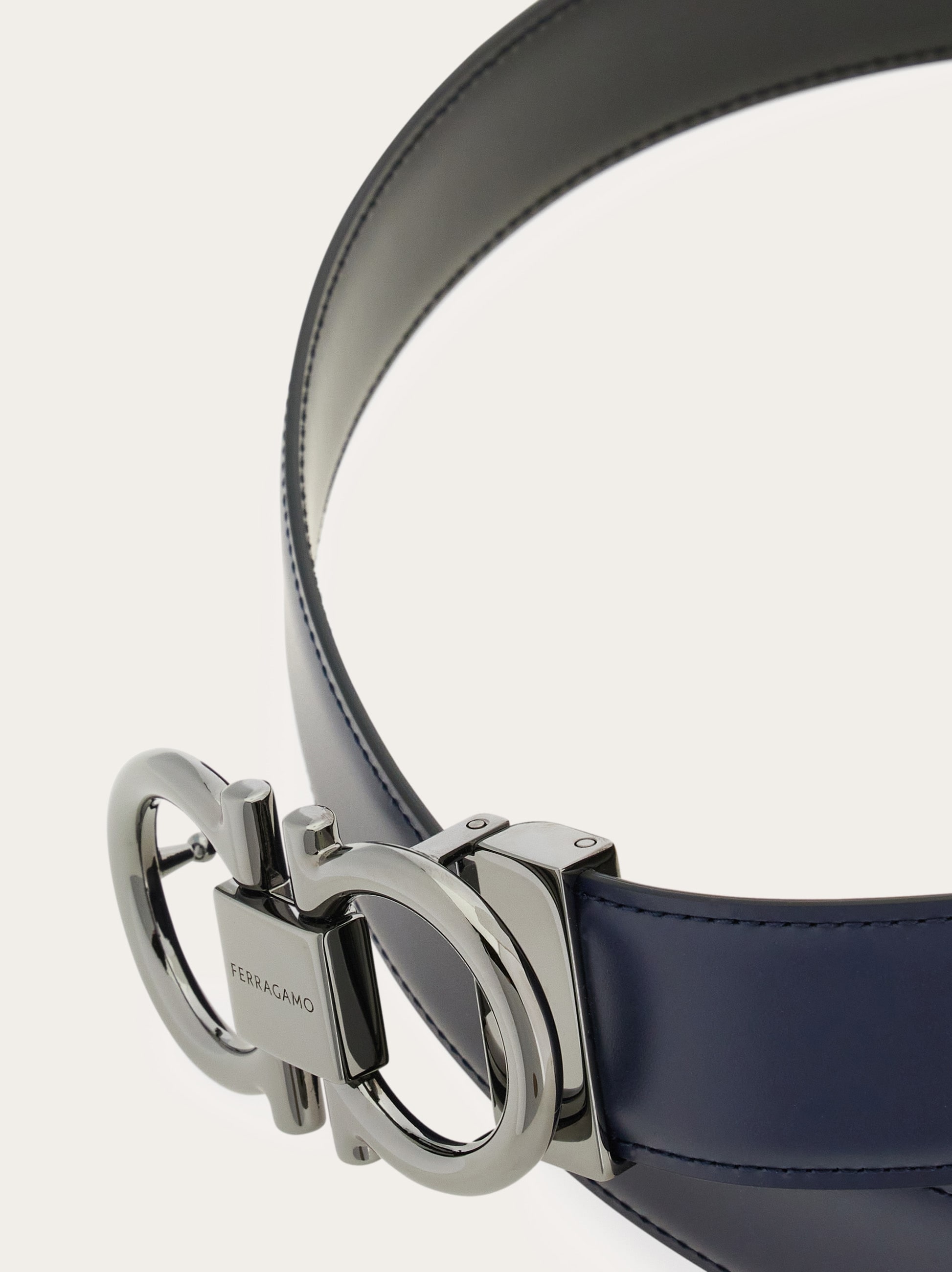 Reversible and adjustable Gancini belt - Men | Ferragamo
