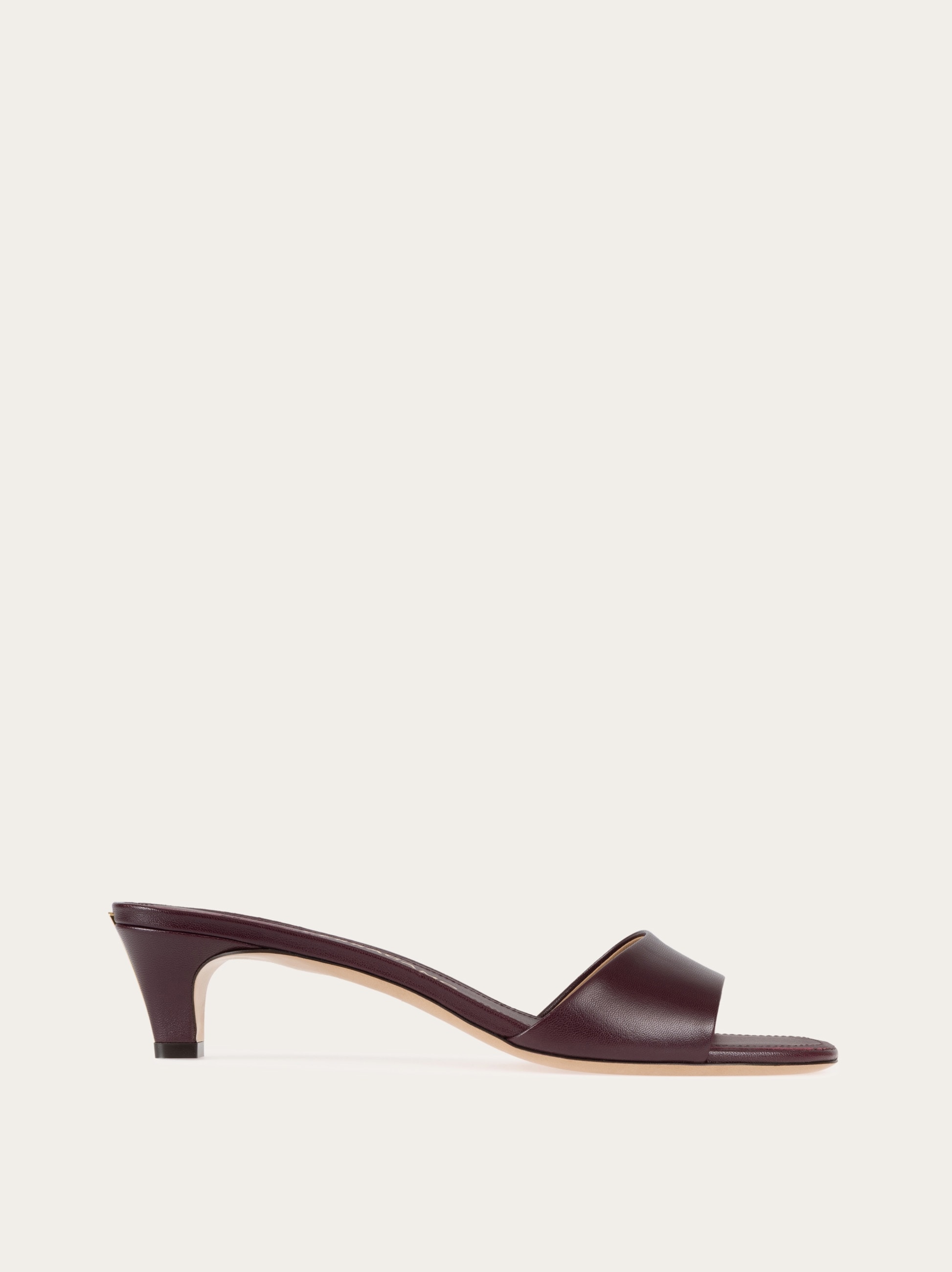 Low heeled slide - Women | Ferragamo