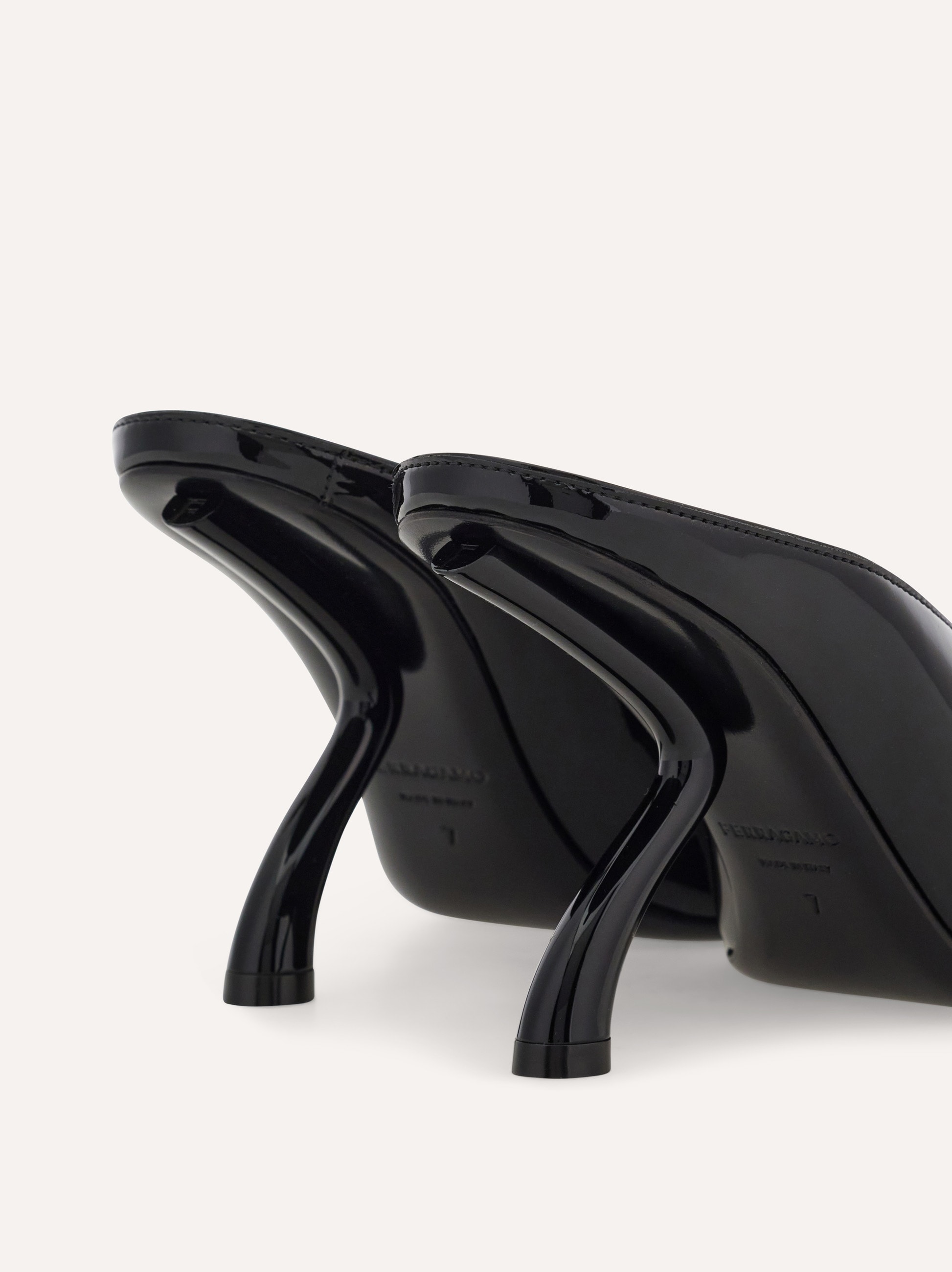 S-shaped heel mule - Women | Ferragamo