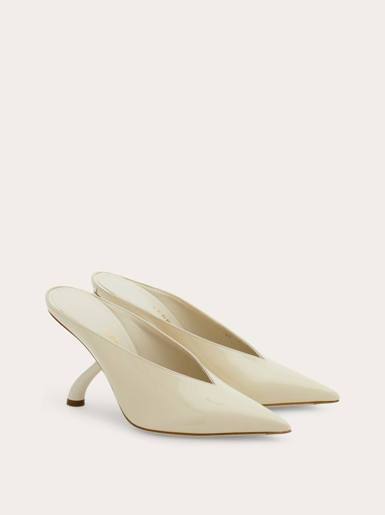 Mule talon sculpture S Gallery image 2