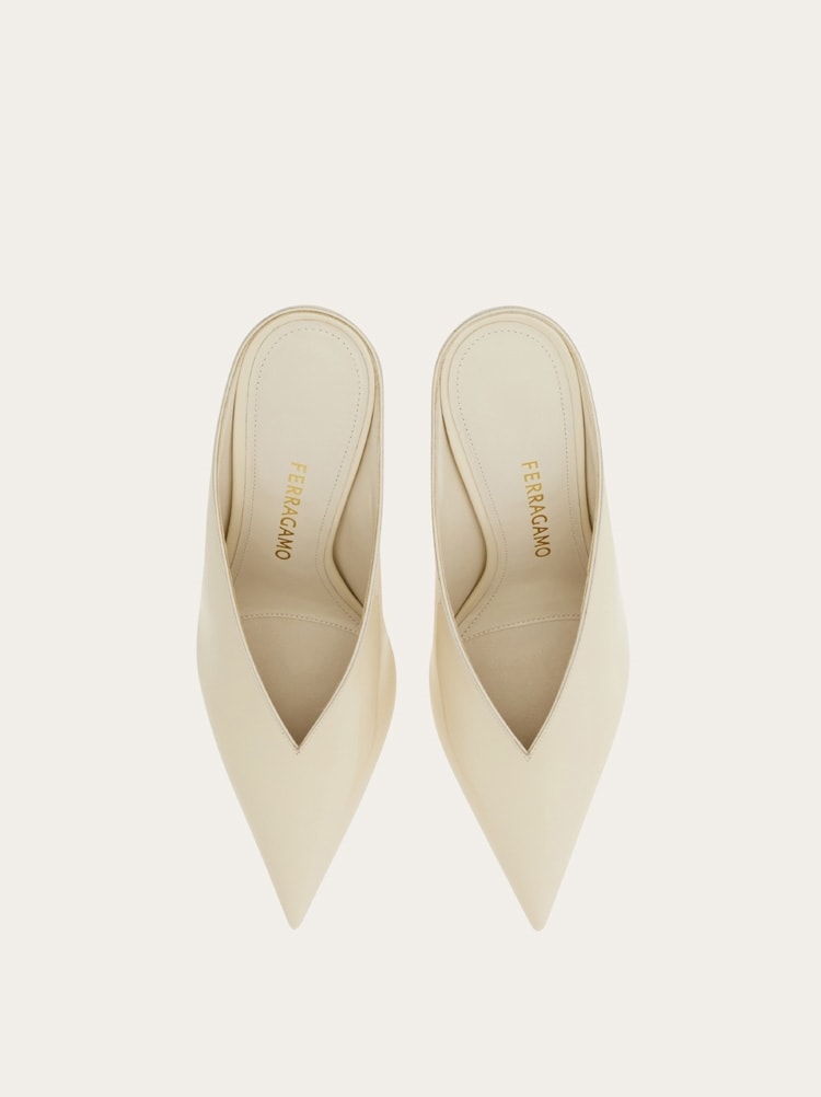 Mule talon sculpture S Gallery image 3