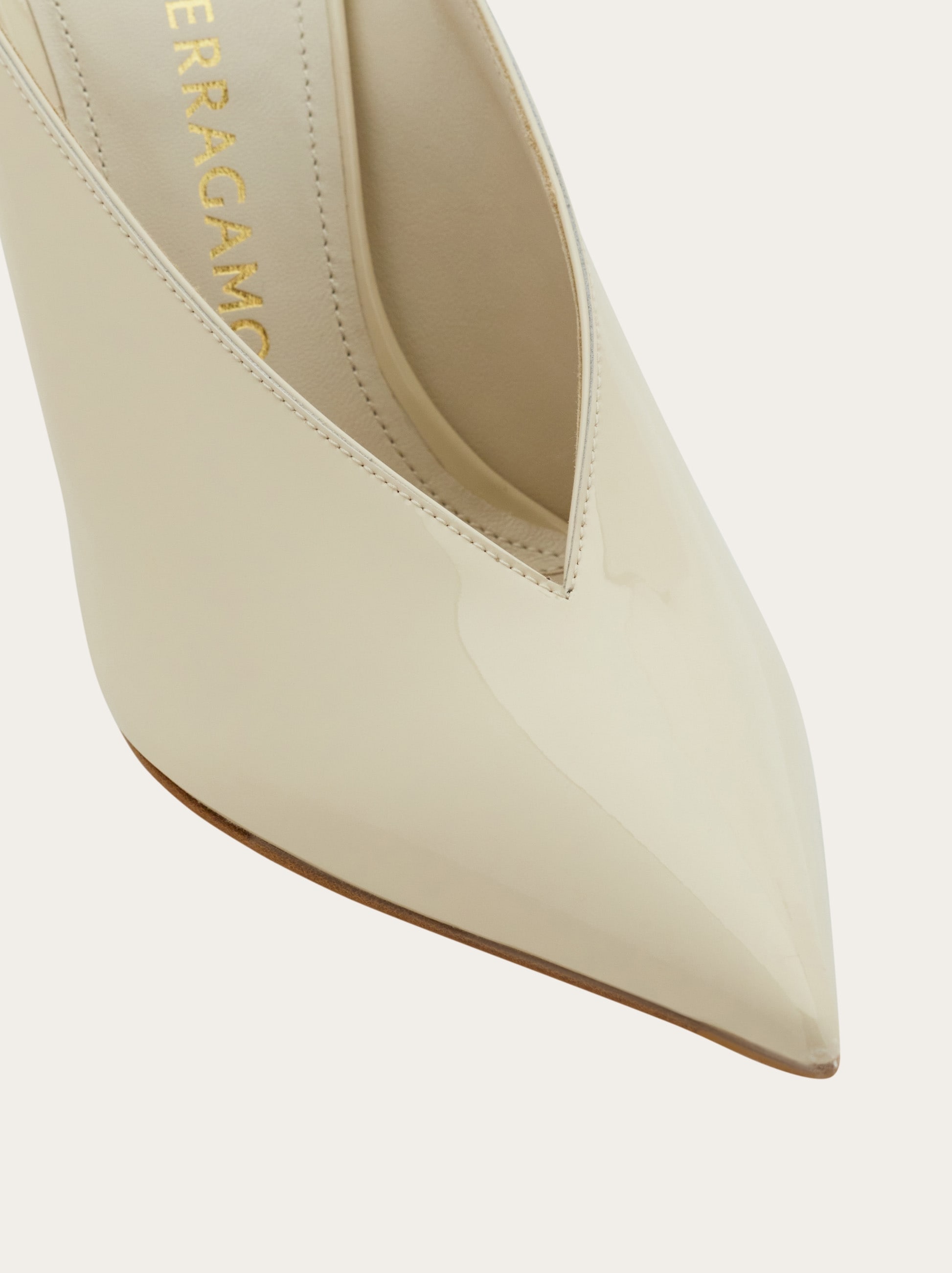 S-shaped heel mule - Women | Ferragamo