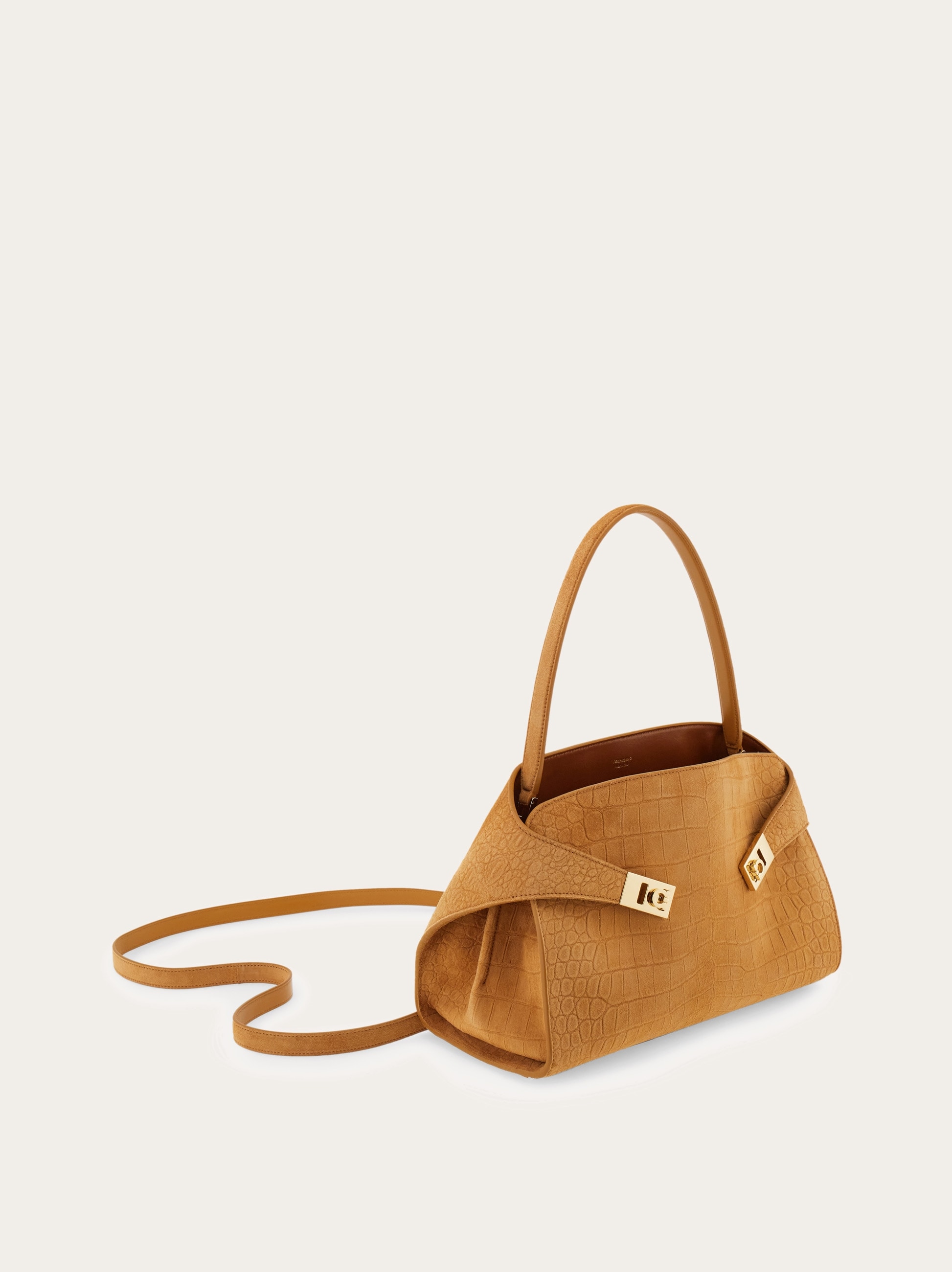 店舗限定商品】Hug ソフト ワンショルダーバッグ(M) - ウィメンズ