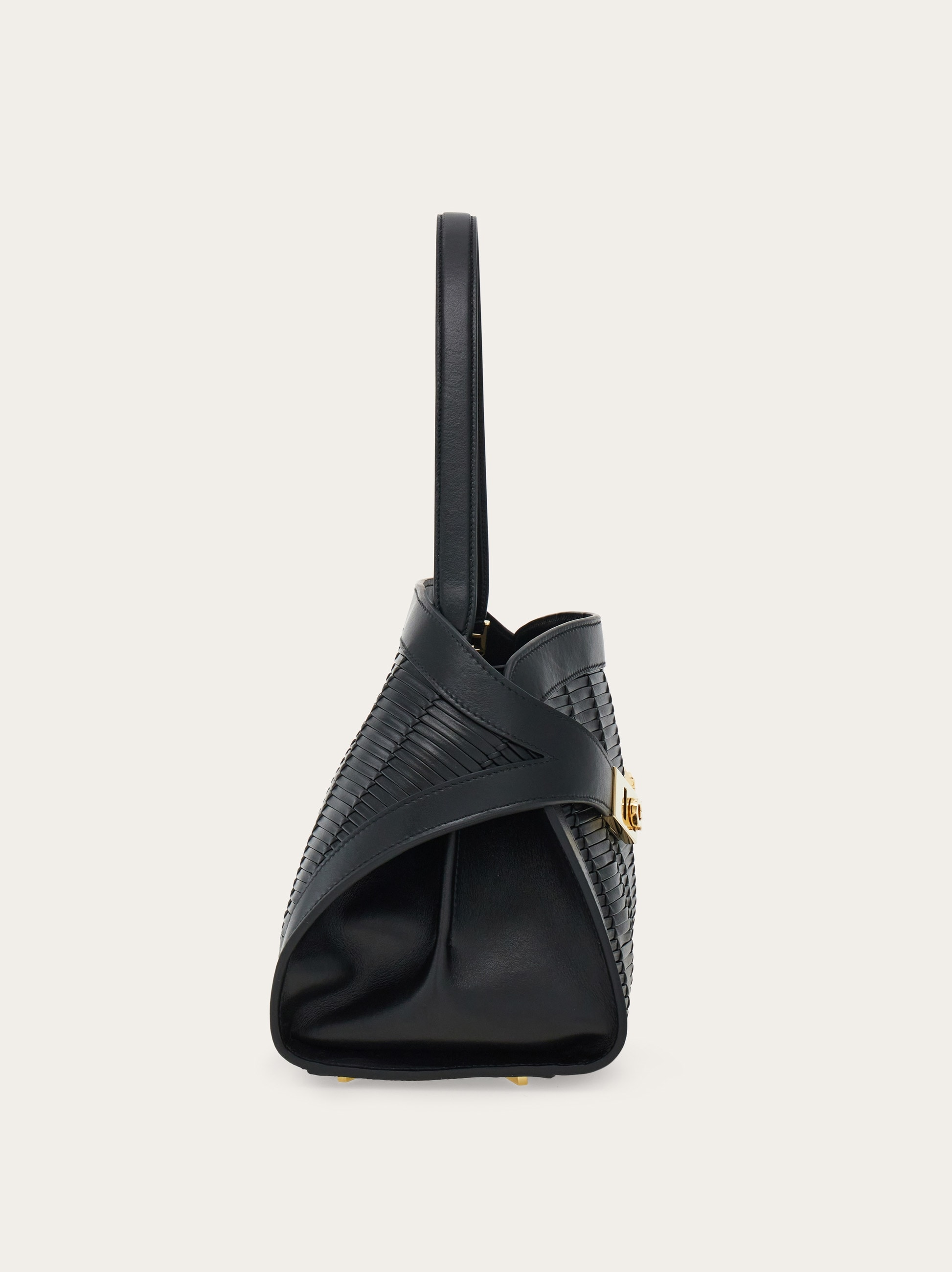 Hug Soft shoulder bag (M) - Women | Ferragamo